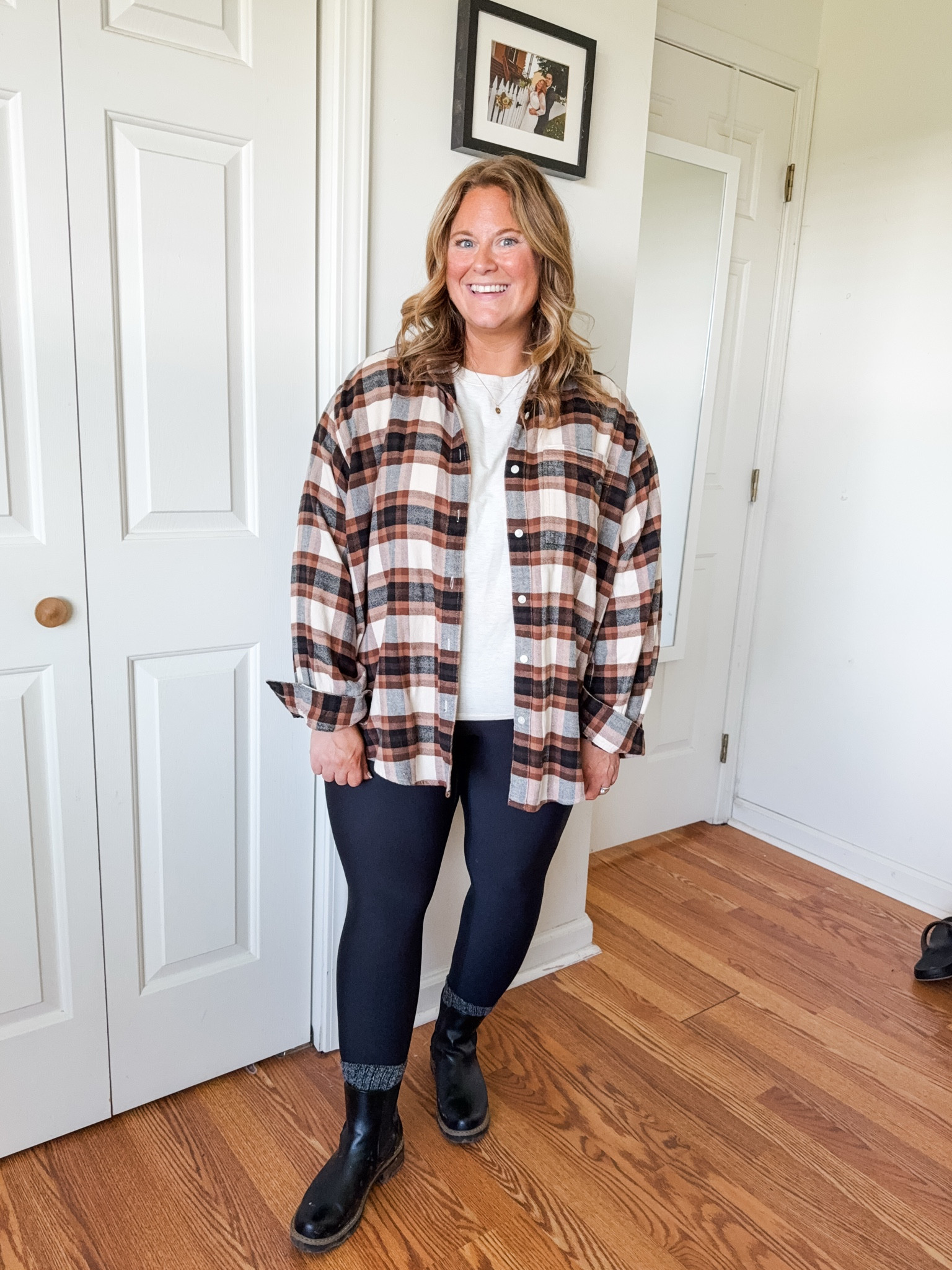 Wearing an XL petite in my leggings (no front seam), XL in the tee (part of a matching set), and a medium in the Aerie flannel 

#LTKSaleAlert #LTKMidsize #LTKSeasonal