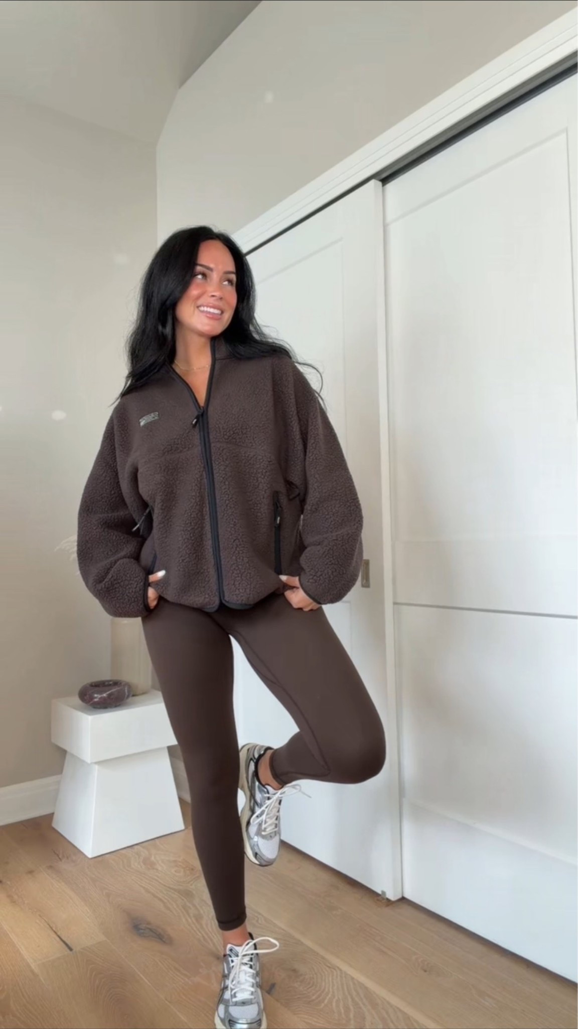 Aritzia outfit Inspo ✨

My sizing 5’7, 145lbs, 32dd
Size medium jacket, size 4 leggings 

@Aritzia  #aritziapartner #ad