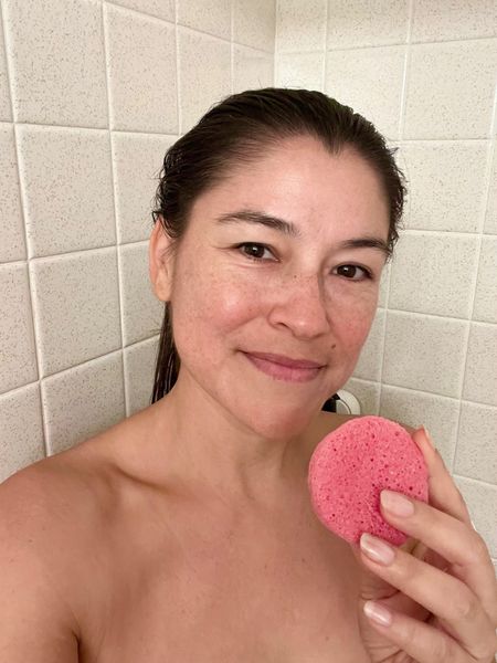 Better than a loofah, and made for the face! Plant-based Switch2pure round konjack sponge is a fantastic gift idea, my favorite way to exfoliate when I’m traveling.

#LTKbeauty #LTKGiftGuide #LTKunder50