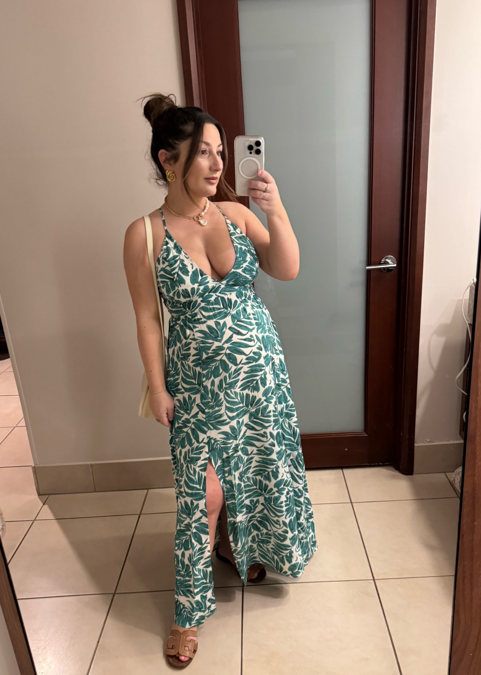 CUPSHE X MIMI the prettiest vacation dress with a gorgeous palm print!! Size small! Bump friendly! 

Don’t forget to use my code “Real15 ” can enjoy 15% off sitewide on orders $65+ ,and “Mimi20” can enjoy 20% off sitewide on orders $109+ 

#SpringIntoCupshe #Cupshe #CupsheCrew #SpringBreak #CupshexMimi #vacationdress #petitedress #petitefashion

#LTKsalealert #LTKfindsunder50 #LTKSeasonal