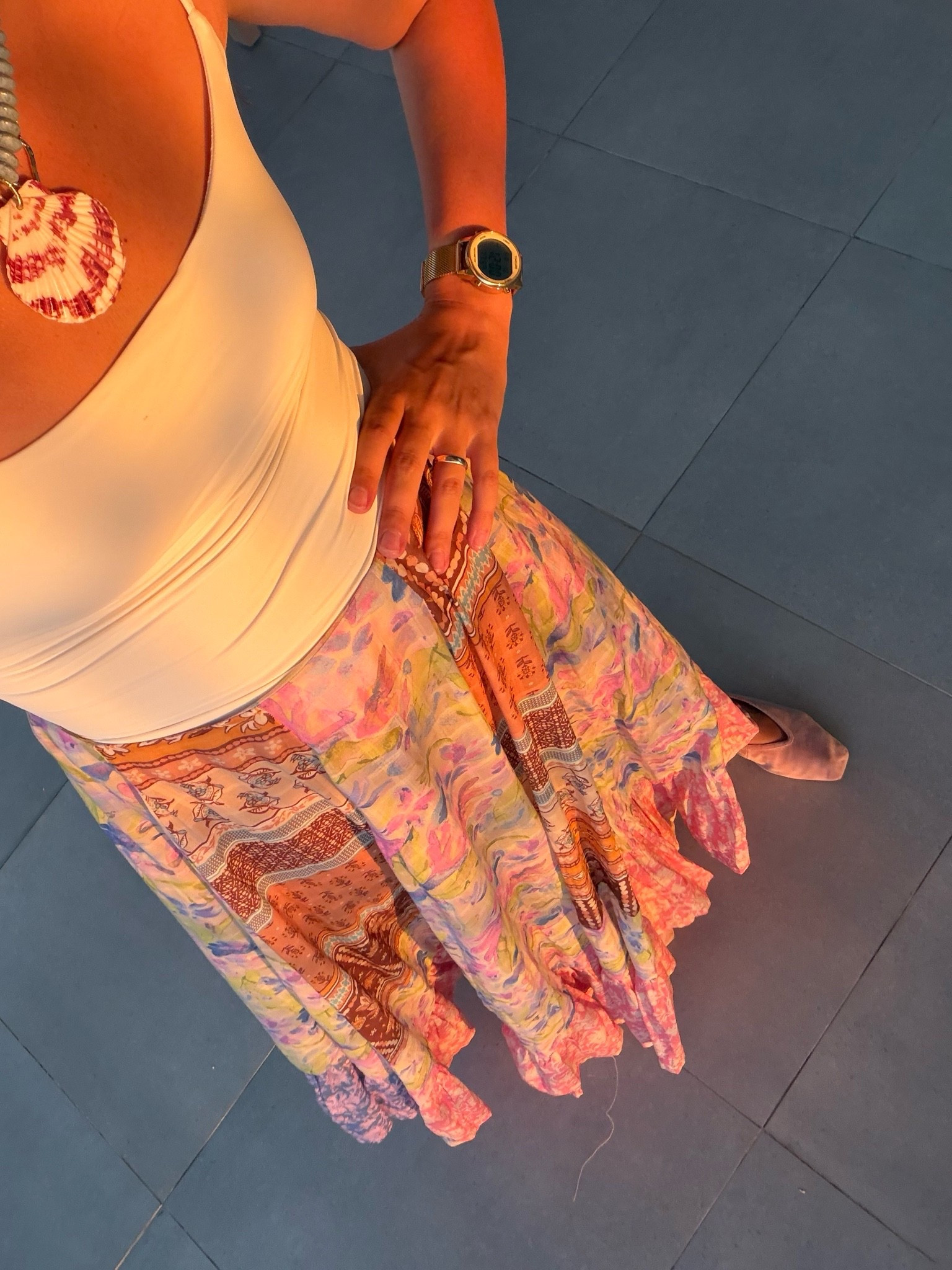 Yes to no makeup and throwing on a stunner of a maxi skirt✨💗

Top:  medium 
Skirt: medium 

Dressupbuttercup.com #dressupbuttercup #dederaad

#LTKootd #LTKmomlife #LTKSeasonal