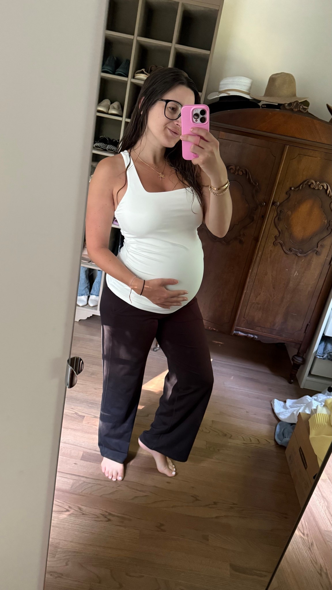 Amazon maternity outfit for G4free

#LTKBump #LTKFindsUnder50 #LTKBaby