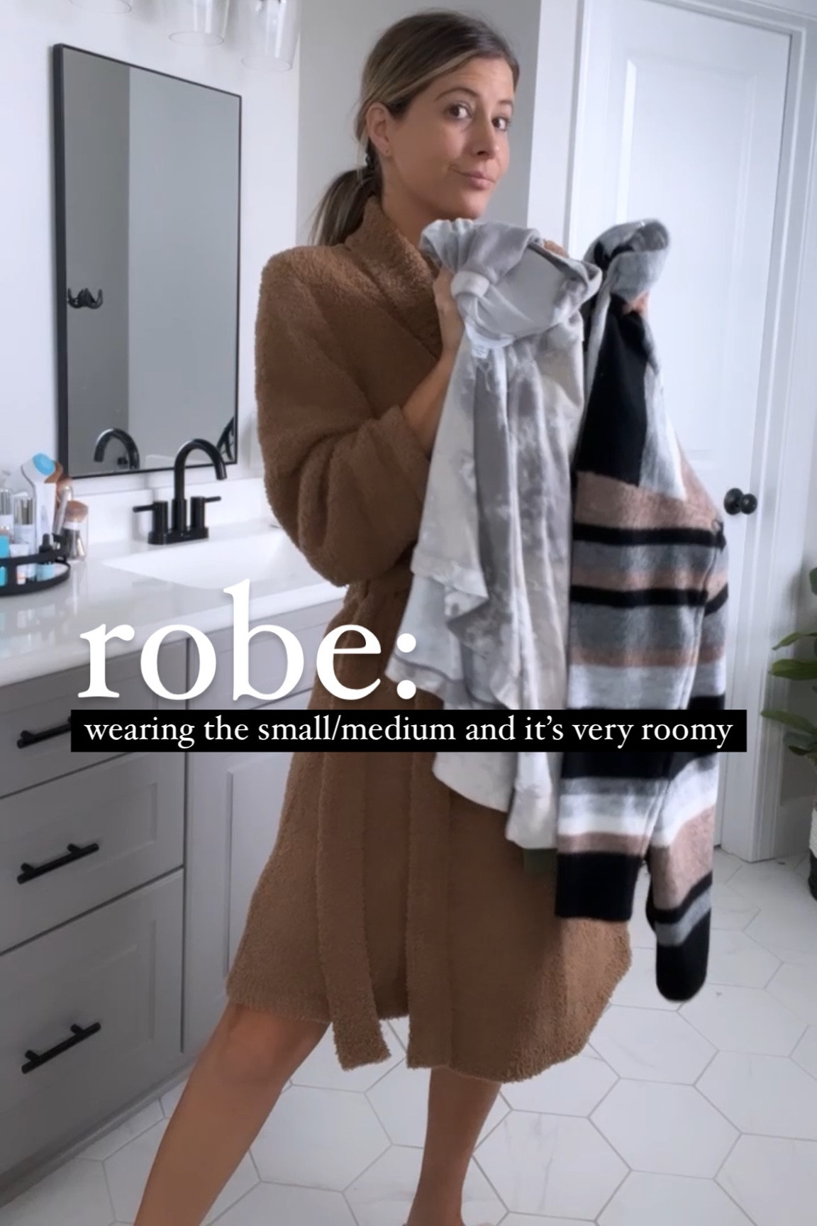 Joyspun Women's Sweater Knit Robe, Sizes up to 3X 