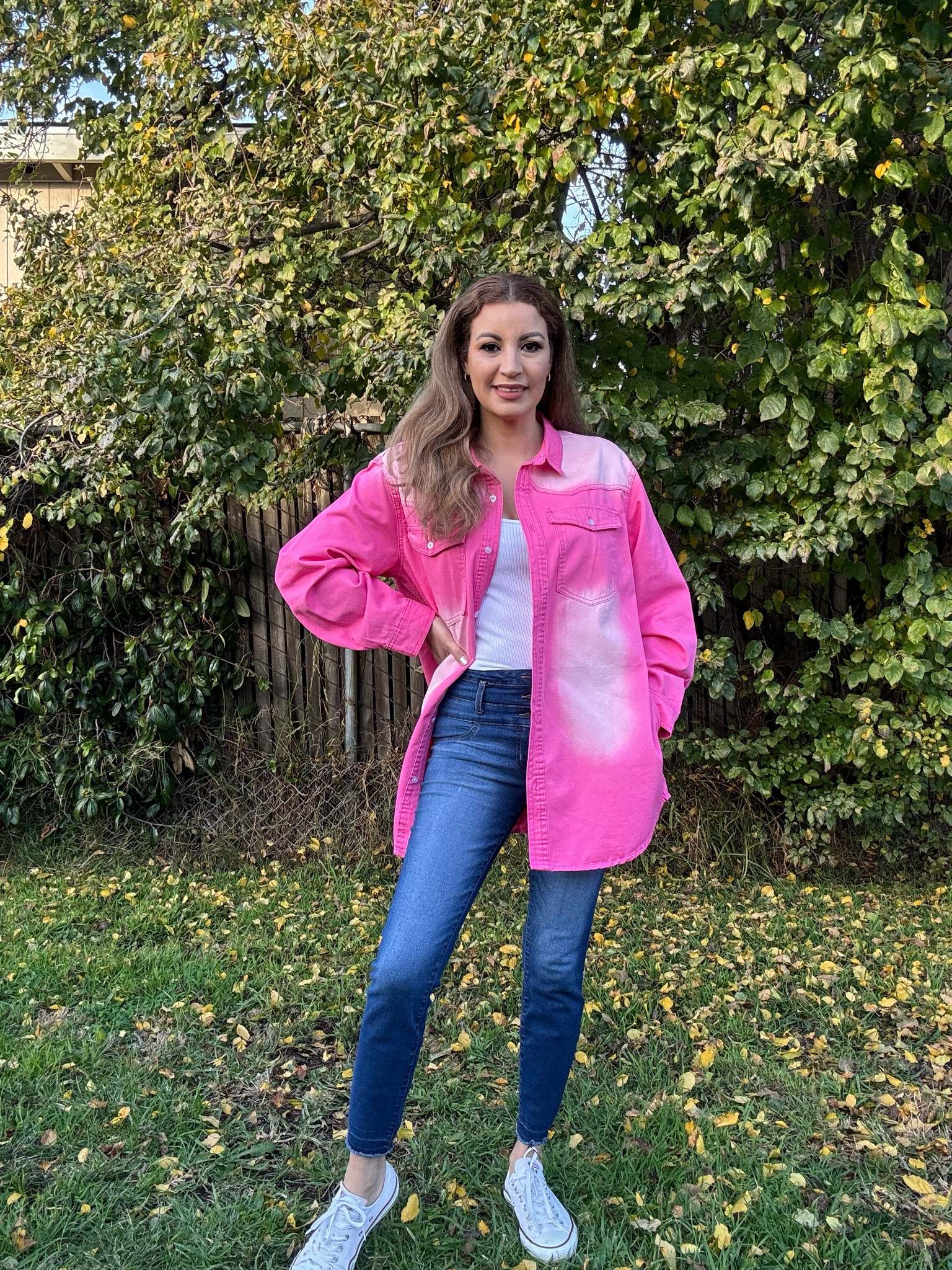 luvamia Chaqueta de mezclilla larga para mujer, ligera, moderna, con botones, chaquetas de gran tamaño con bolsillos.
De referencia utilizo size :L
Y me queda Grande solo que no me gustan tan ajustadas estas prendas 


#LTKstyletip #LTKSeasonal #LTKbeauty