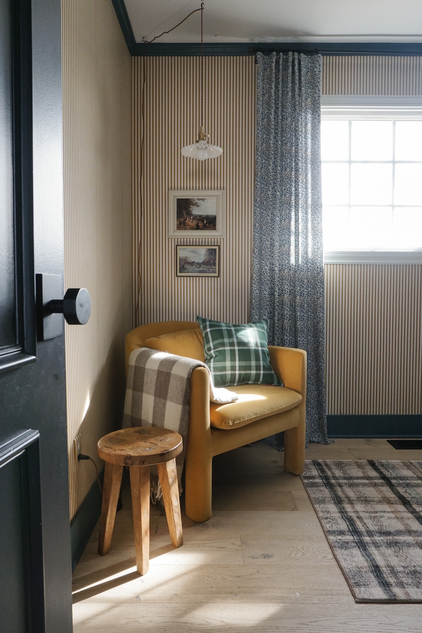 I love the light in the boys’ bedroom 😍
-
Room decor
Pattern
Boy bedroom
Home Decor 
Rug

#LTKFind #LTKstyletip #LTKhome