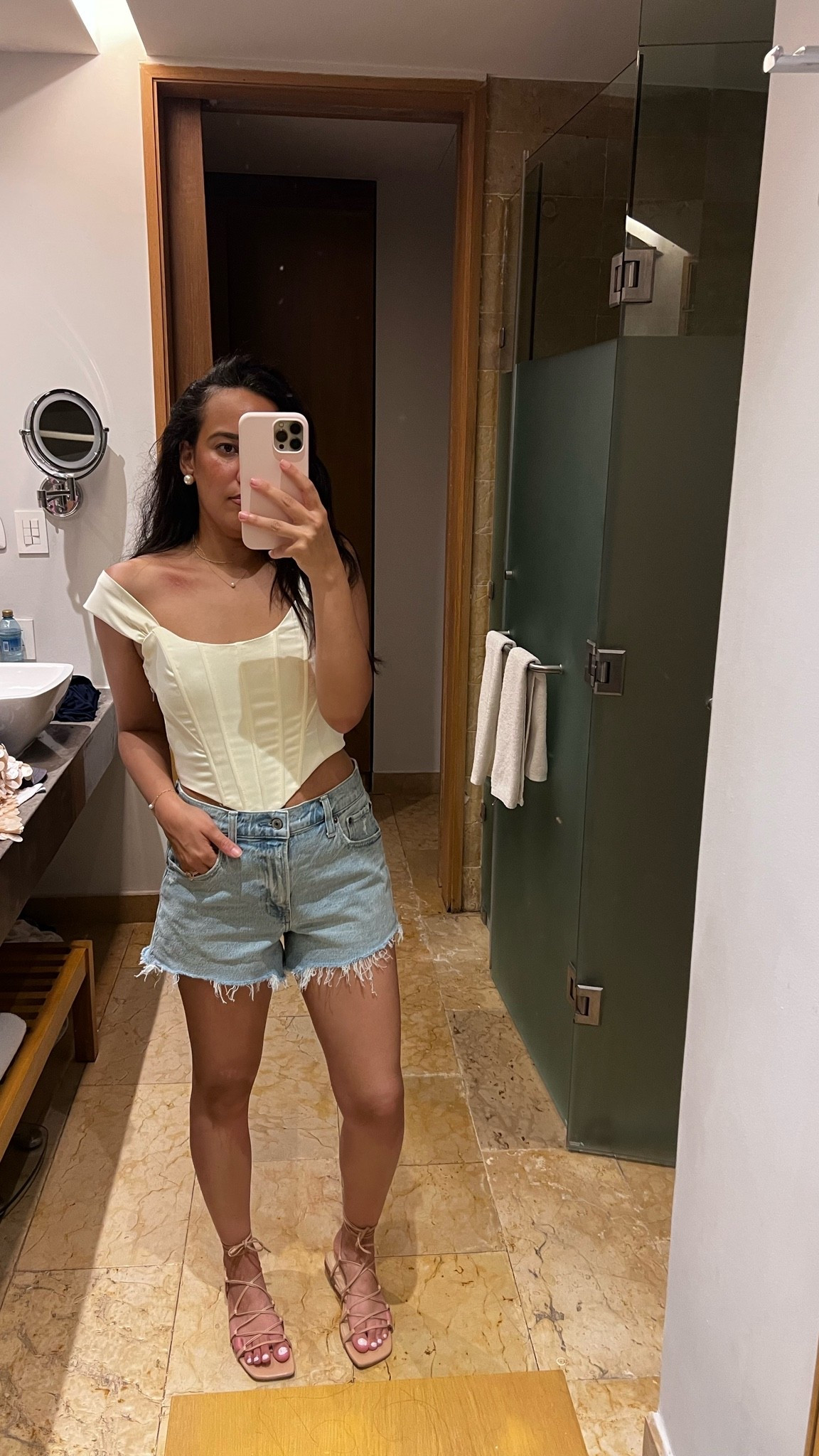 Abercrombie 90s shorts, High Rise 90s Cutoff Short 20% off

#LTKSaleAlert