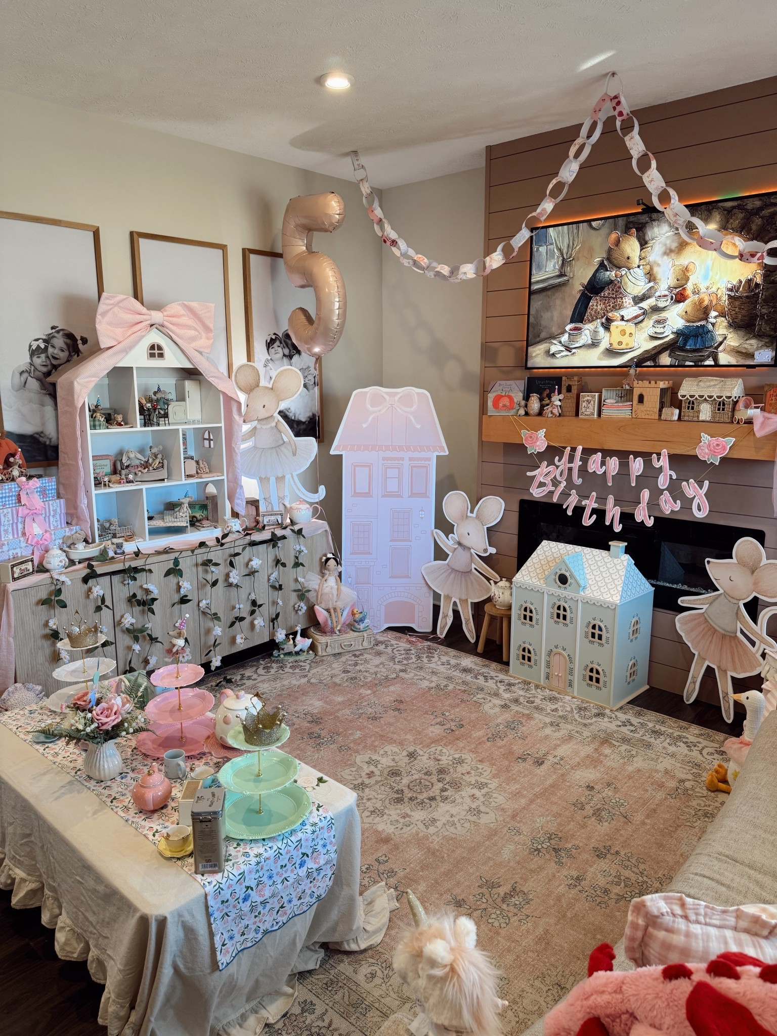 Mouse House Tea Party Birthday🐭🤍🫖
The cutest Mousey and Friends birthday our 5yr old girl😭 Her and sissy have a great collection it was so fun to set it all
Up for them. Linking everything I can! 

Mouse house birthday, maileg , maileg birthday , levlovs , mousey birthday , tea party 

#maileg #mailegbirthday #mousehousebirthday #teaparty #5thbirthdayparty