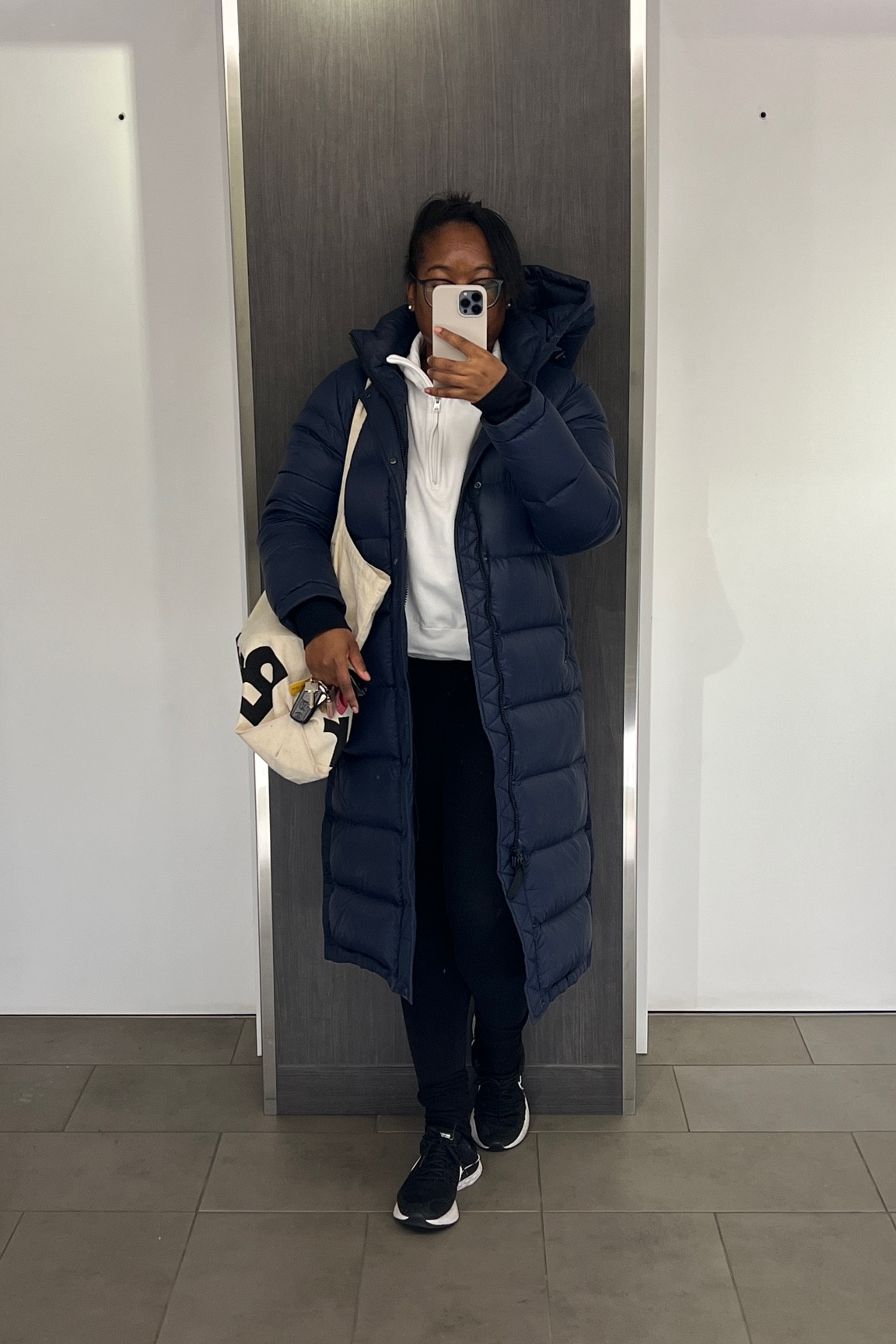 Navy blue long super puff puffer coat

#LTKCyberWeek #LTKStyleTip