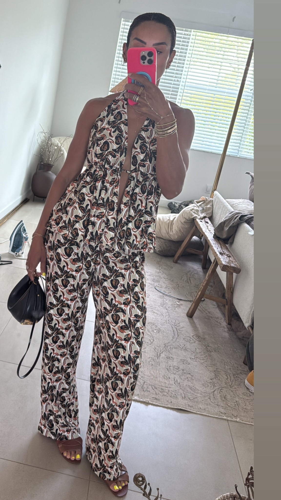 Vacation vibes 
All Zara size small 
Top 5584/143/330
Pants 5584/144/330