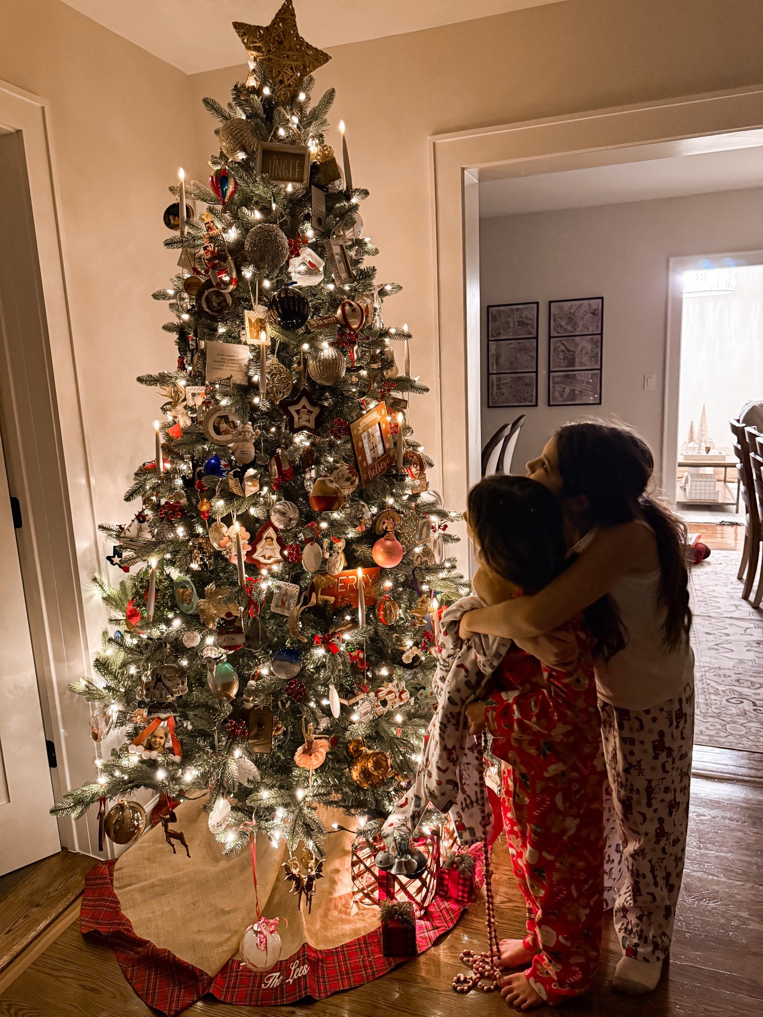 Battery operated candles for the tree or your windows

Christmas, Christmas tree, Christmas tree, decor, candles, traditions, Christmas, traditions, Christmas, ornaments,


#LTKHome #LTKHoliday #LTKSeasonal