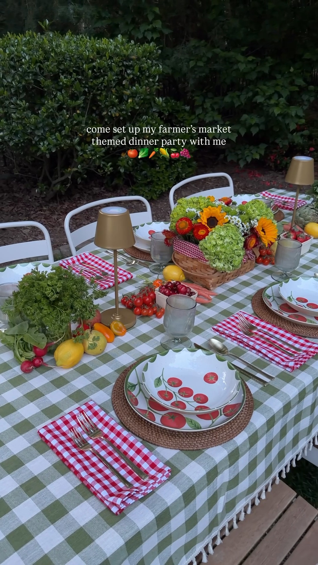 Set up my Farmer’s Market themed dinner party with me! Loving this tomato melamine plates and serving pieces