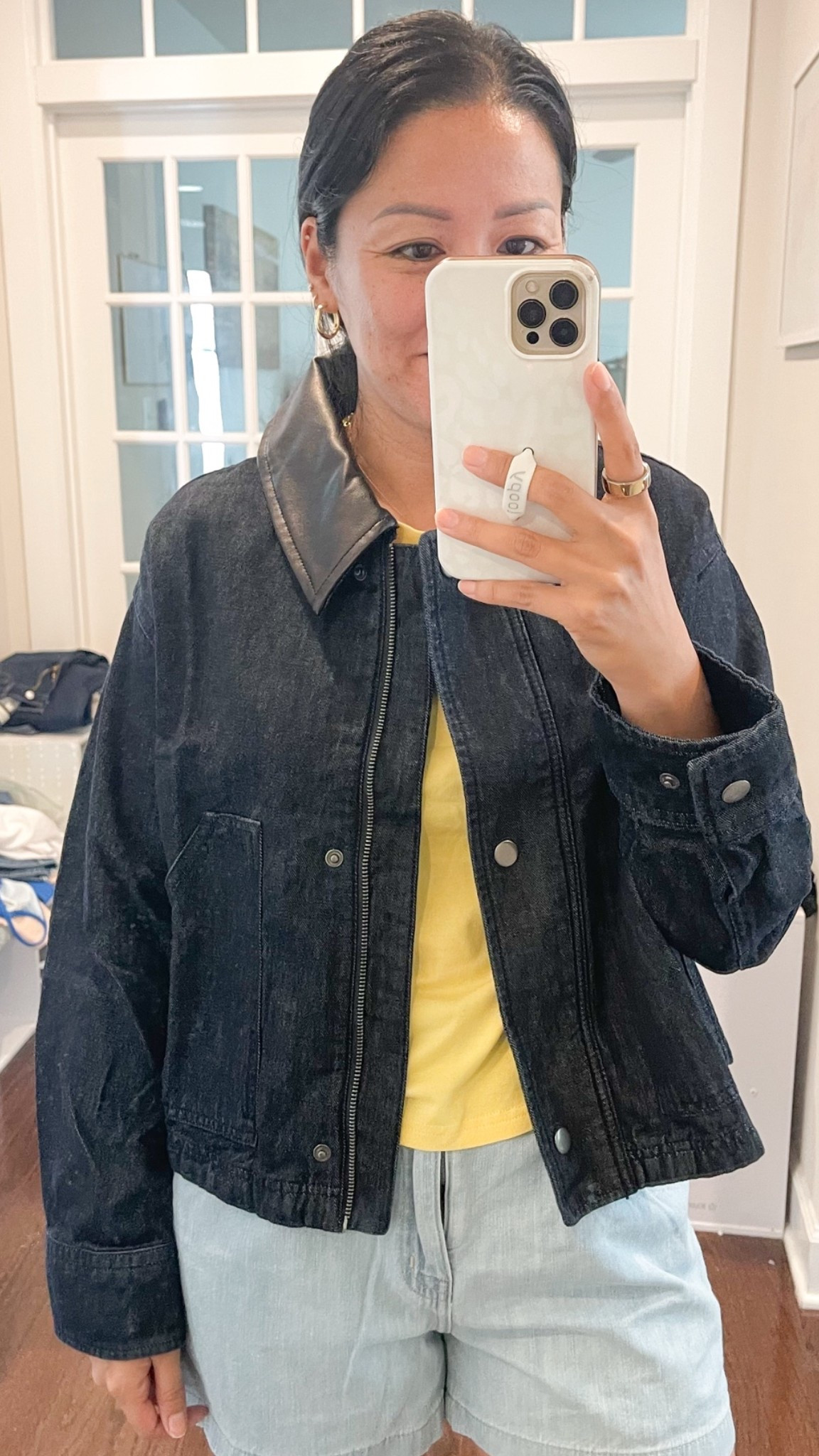 Size small

Old Mavy dropped barn jacket

#LTKSaleAlert #LTKSeasonal #LTKOver40