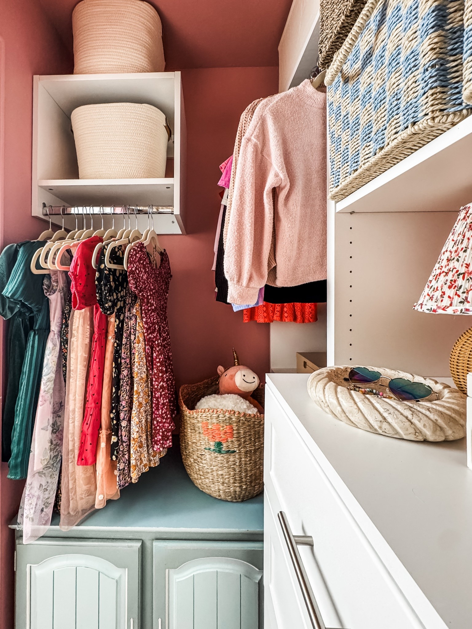 Colorful closer organization! 🩷

#closetorg #girlcloset

#LTKHome #LTKFamily