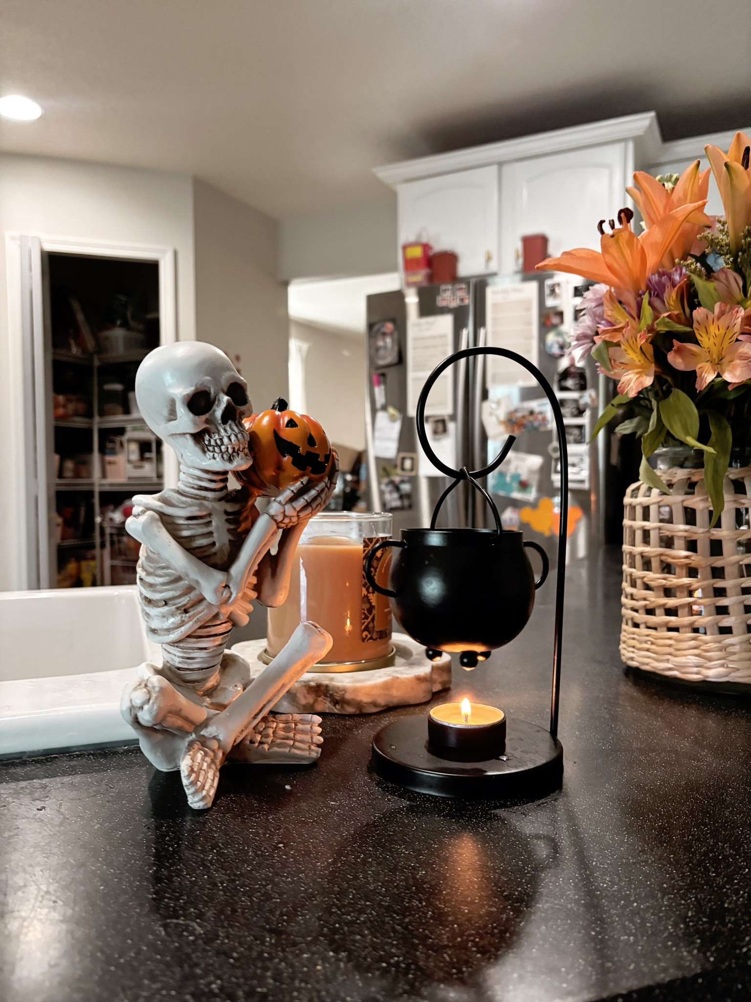 Some cute Walmart Halloween decor to celebrate the first day of fall! 


Skeleton holding a pumpkin figure
Halloween Cauldron wax warmer 

#LTKSeasonal #LTKHome