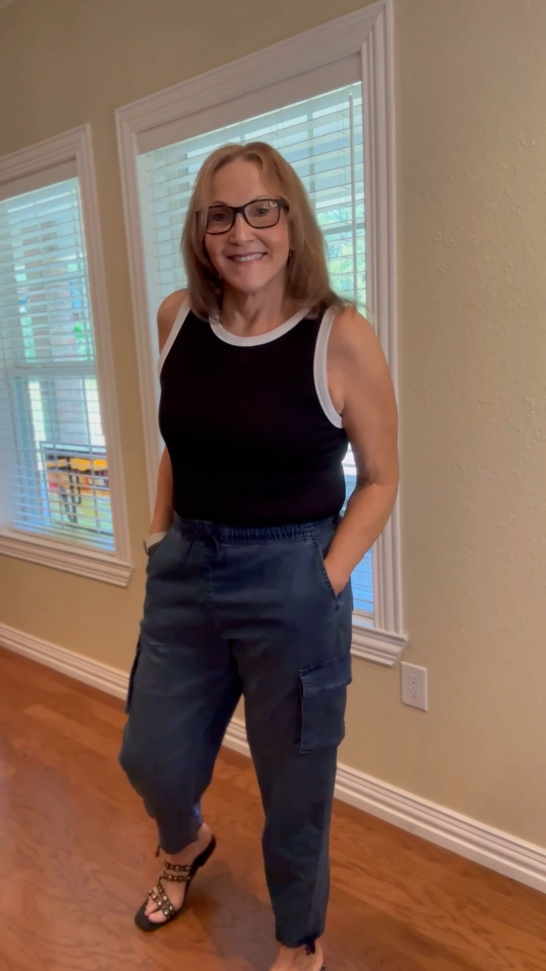 Trendy parachute cargo pants
Super soft 
Tencel style denim
$22

#LTKBacktoSchool #LTKStyleTip #LTKActive