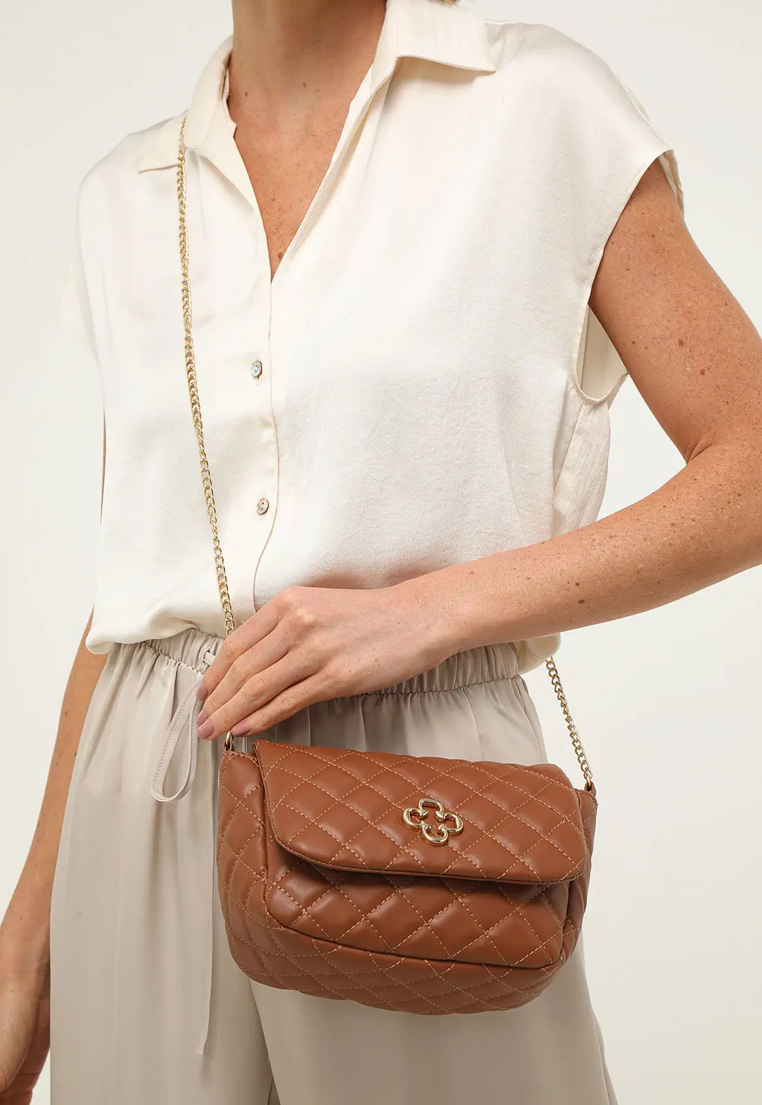 Bolsa Capodarte Matelassê Caramelo | Dafiti (BR)