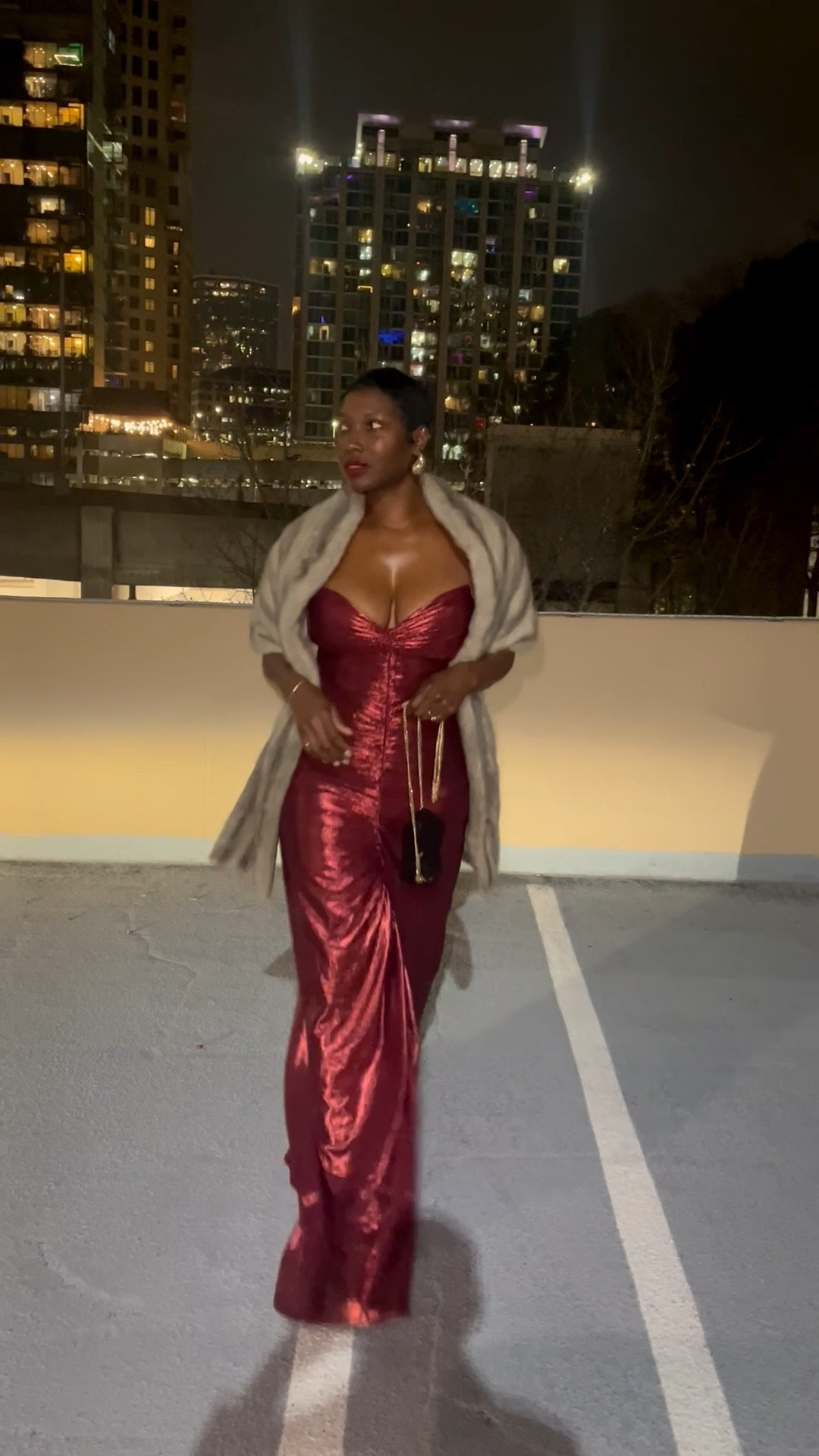 Rewore this dress for a date night out with my husband and it still turns heads! 