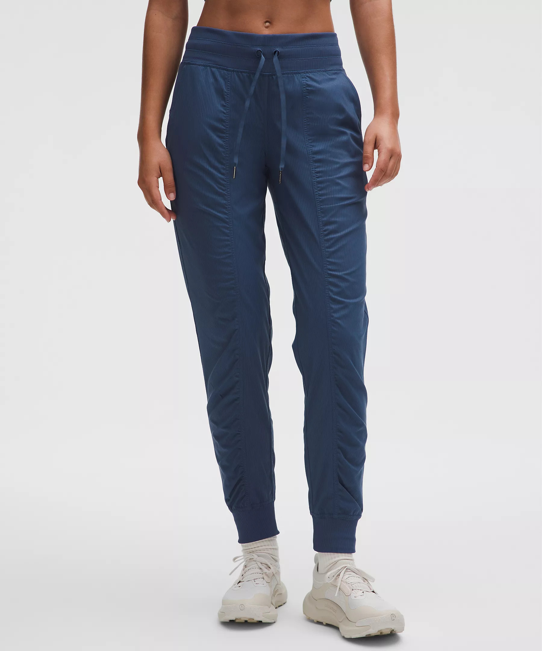 Wunder Puff 600-Down-Fill Mid-Length Vest | Women's Coats & Jackets | lululemon | Lululemon (US)