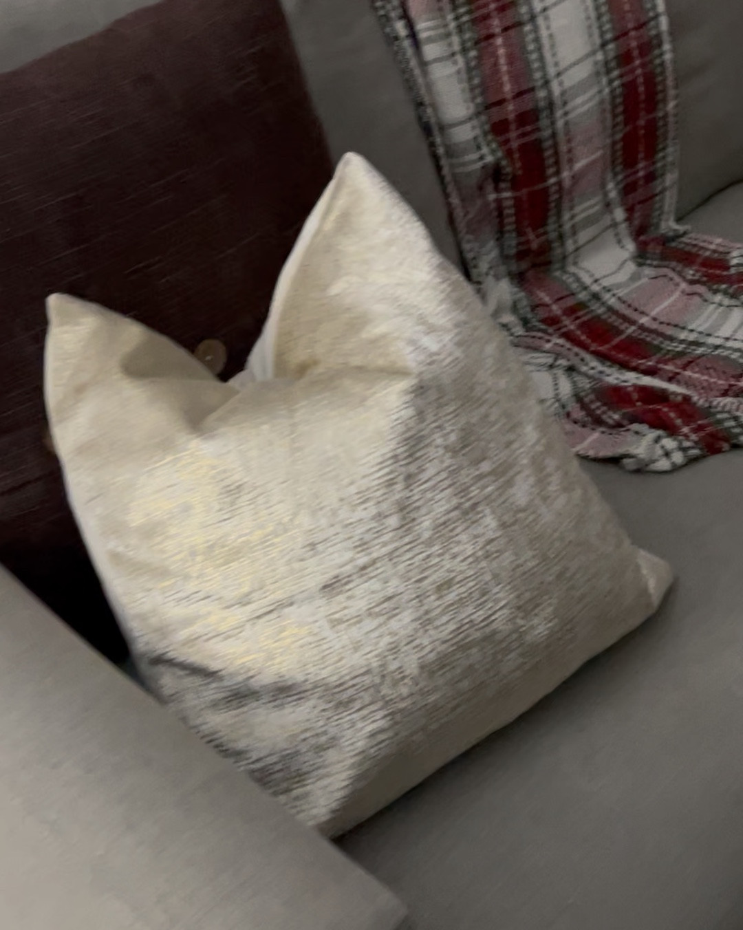 Some Christmas living room decor 

#LTKHoliday #LTKSeasonal