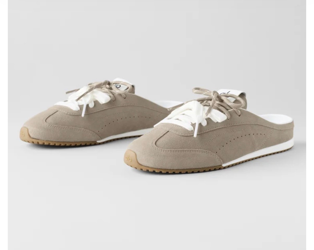 I’m all about mule sneakers (and loafers) for everyday wearing!