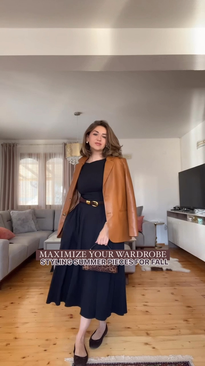 You absolutely CAN wear your summer pieces in the fall 🪵🤍🍂☕️🐻🎞️👌🏻

#fall #fallfashion #abercrombie

#LTKFindsUnder100 #LTKStyleTip #LTKFallSale