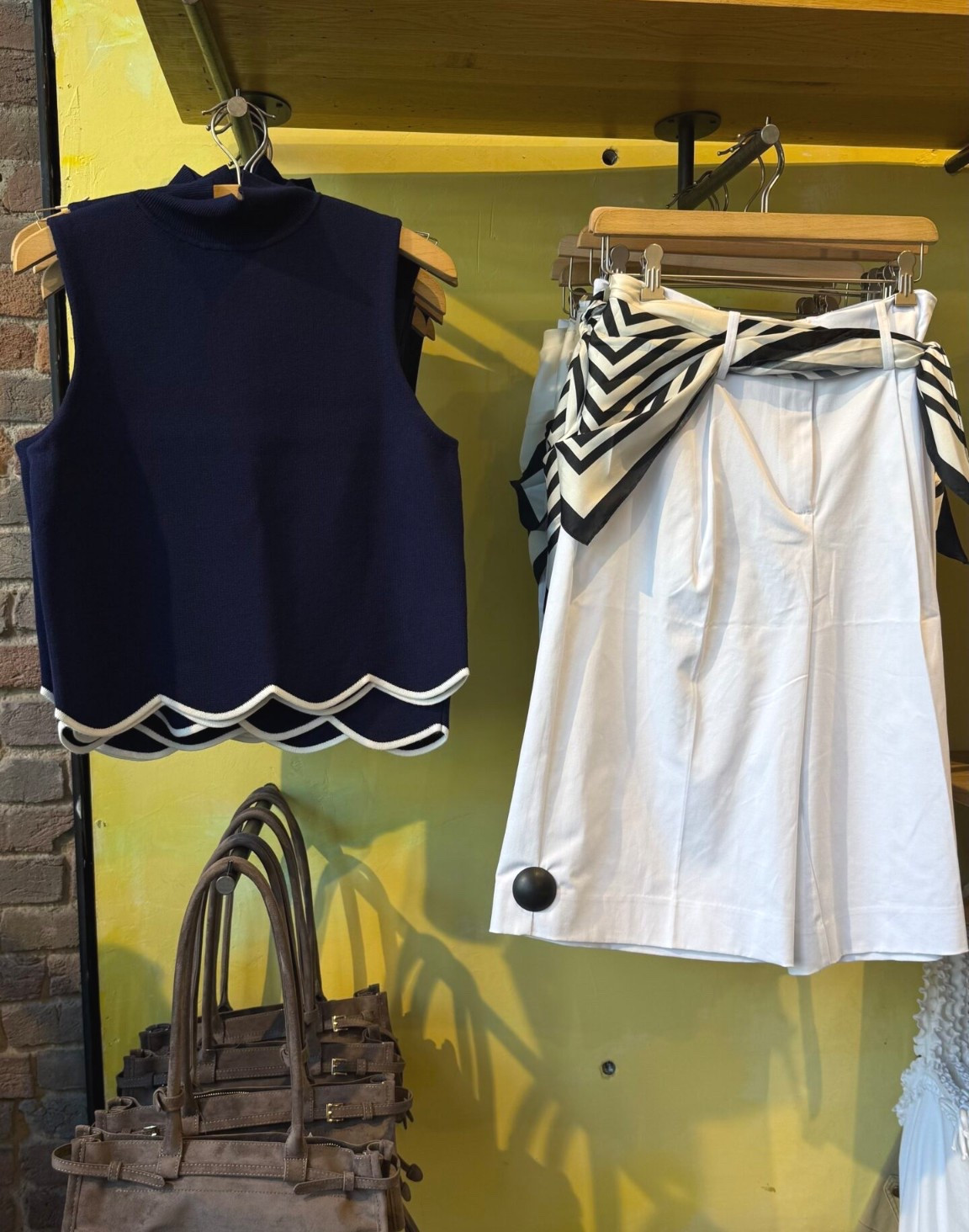 Sign me up for this adorable spring outfit. So pretty!!