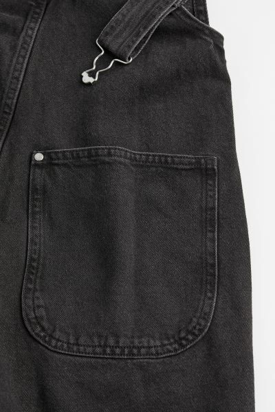 Dungaree shorts in cotton denim with adjustable straps, a chest pocket and side and back pockets.... | H&M (US + CA)