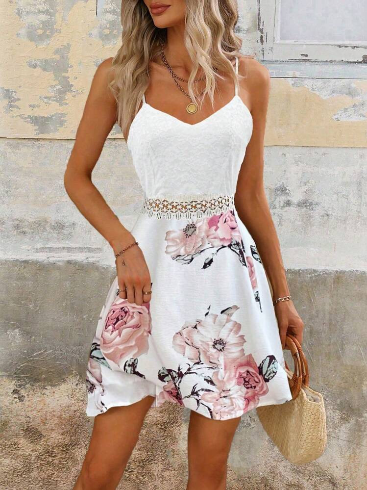SHEIN LUNE Lace Patchwork Floral Printed Cami Dress | SHEIN