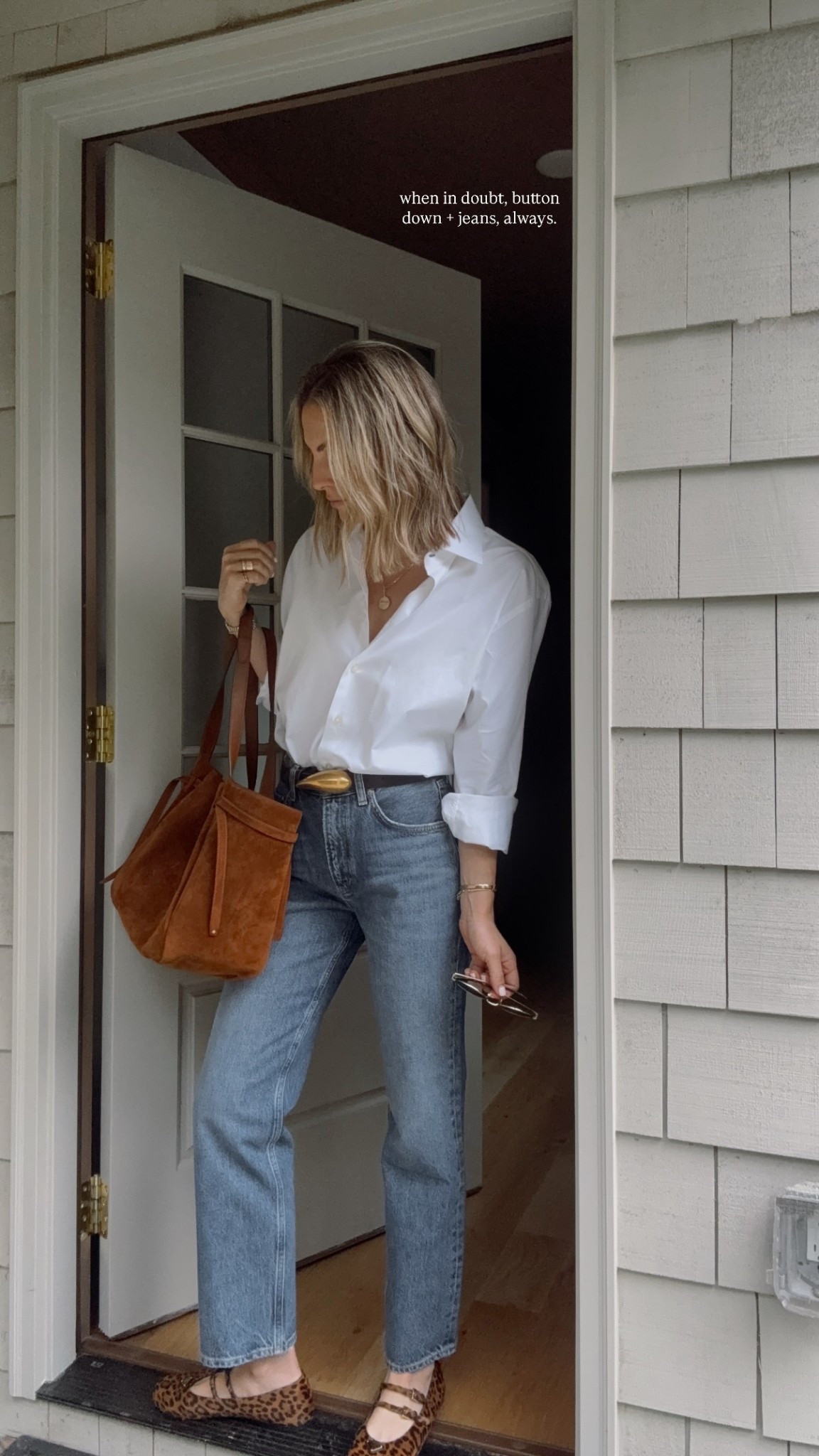 when in doubt, button down + jeans, always.