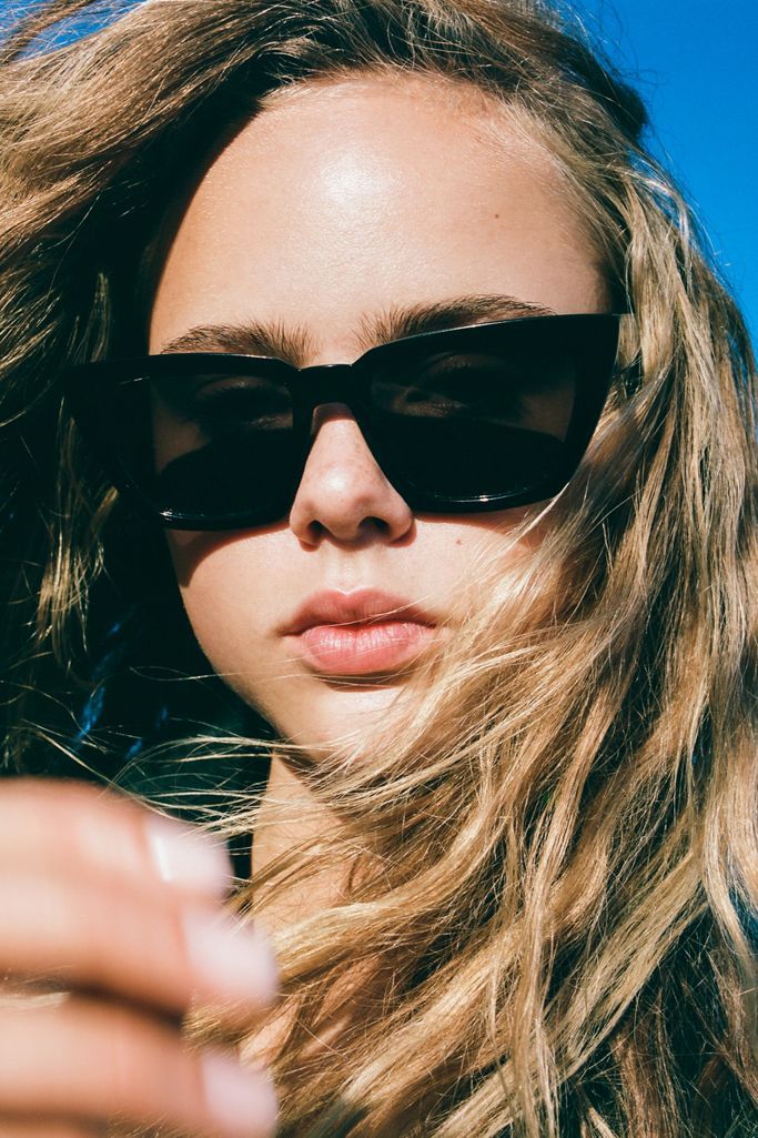 Carson Chunky Rectangle Sunglasses | Urban Outfitters (US and RoW)