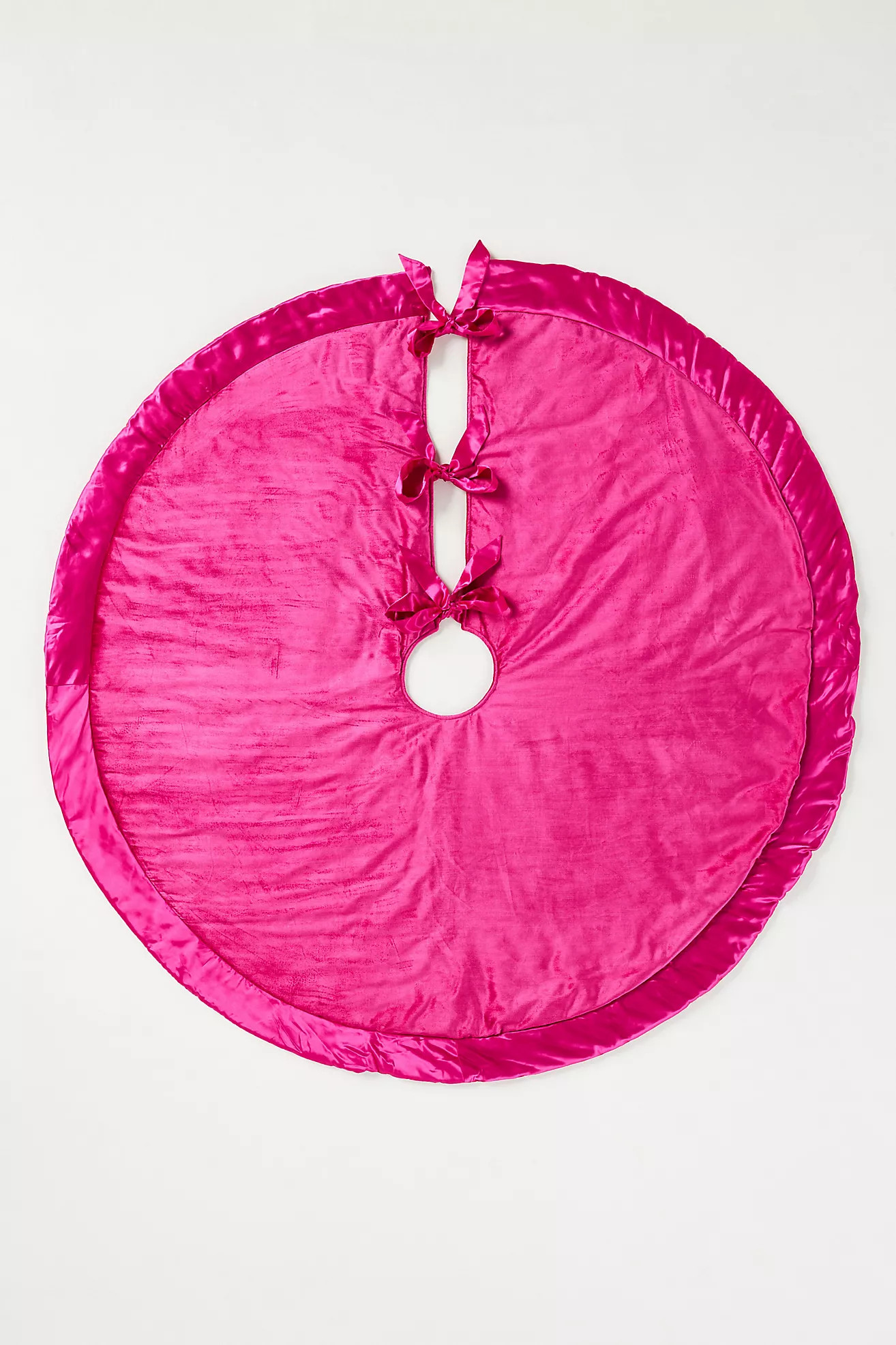 Velvet Bow Tree Skirt | Anthropologie (US)