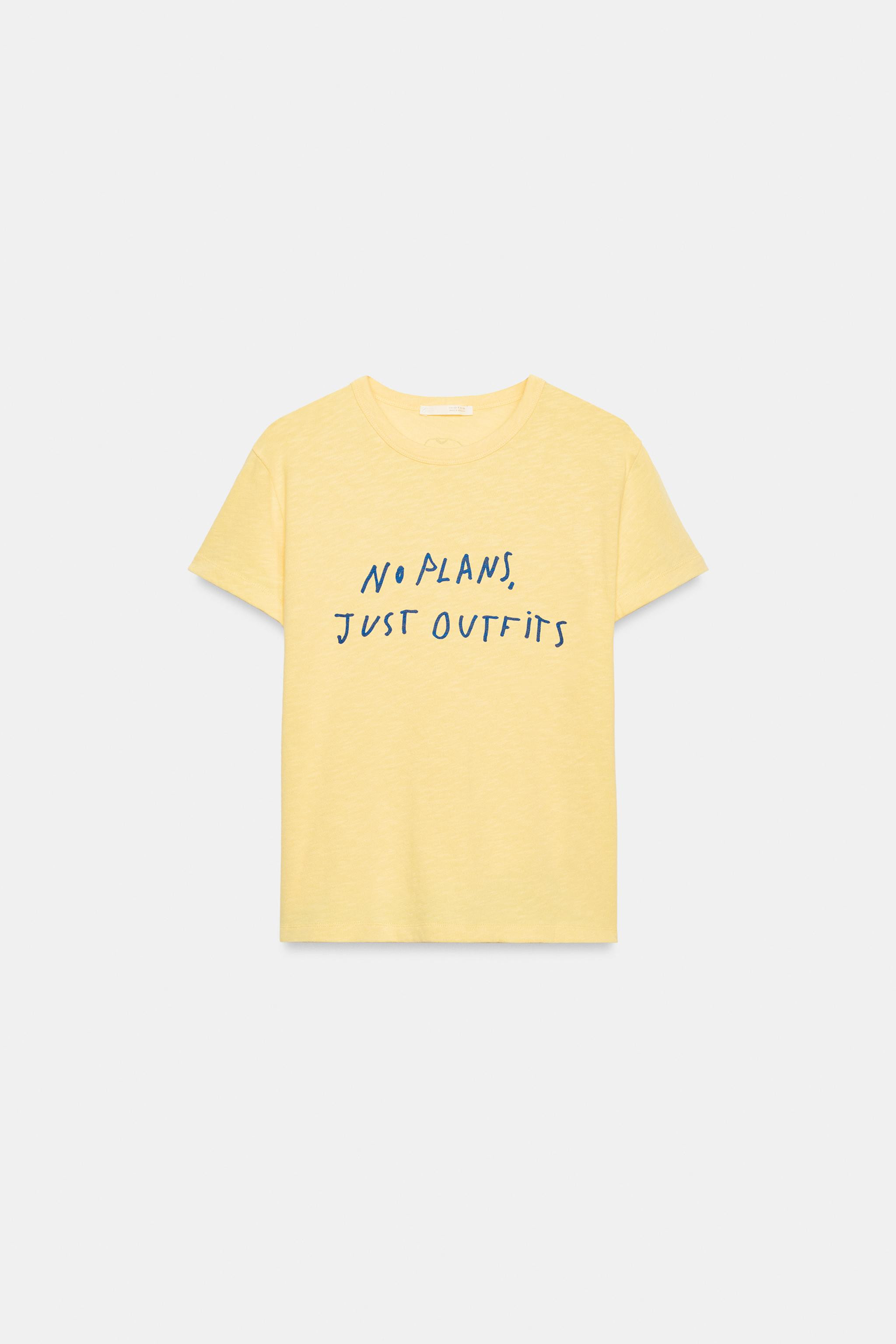 REGULAR FIT - CREW NECK - REGULAR LENGTH - SHORT SLEEVES. T-shirt crafted from cotton yarn. Crew ... | Zara US