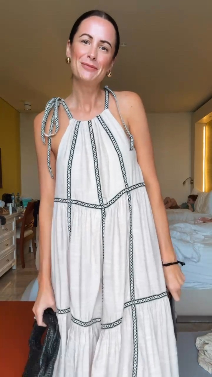 This maxi dress is perfect for our dinner at the resort! It’s flowy and perfect for your beach vacation!

#LTKStyleTip #LTKWatchNow #LTKTravel