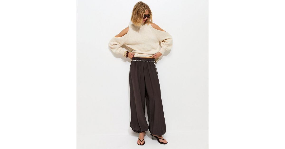 Brown Cuffed Balloon Leg Joggers | New Look | New Look (UK)