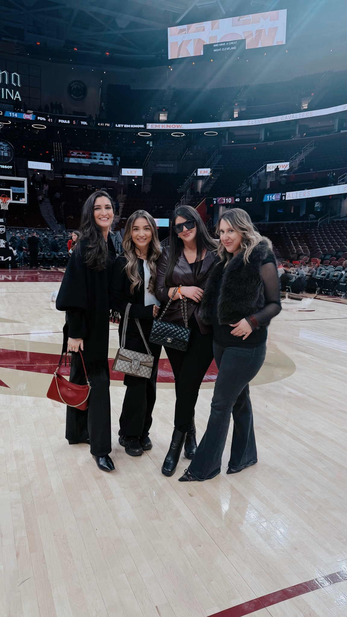 Courtside at the Cavs game 

#LTKdayinmylife #LTKFindsUnder100 #LTKFindsUnder50