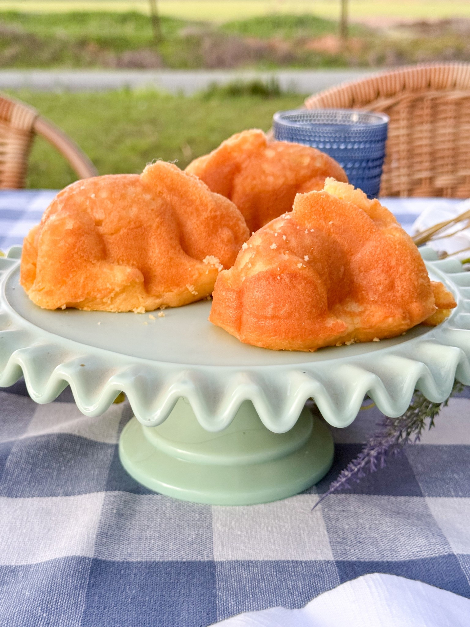 Adorable Easter bunny mini cakes! I made these fun and festive bunny cakes with an amazing pan from @wayfair! #wayfairpartner #wayfair 🐰

#LTKHome #LTKSeasonal #LTKFindsUnder50