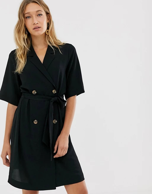 Monki – Zweireihiges Minikleid mit geschnürter Taille in Schwarz | ASOS DE