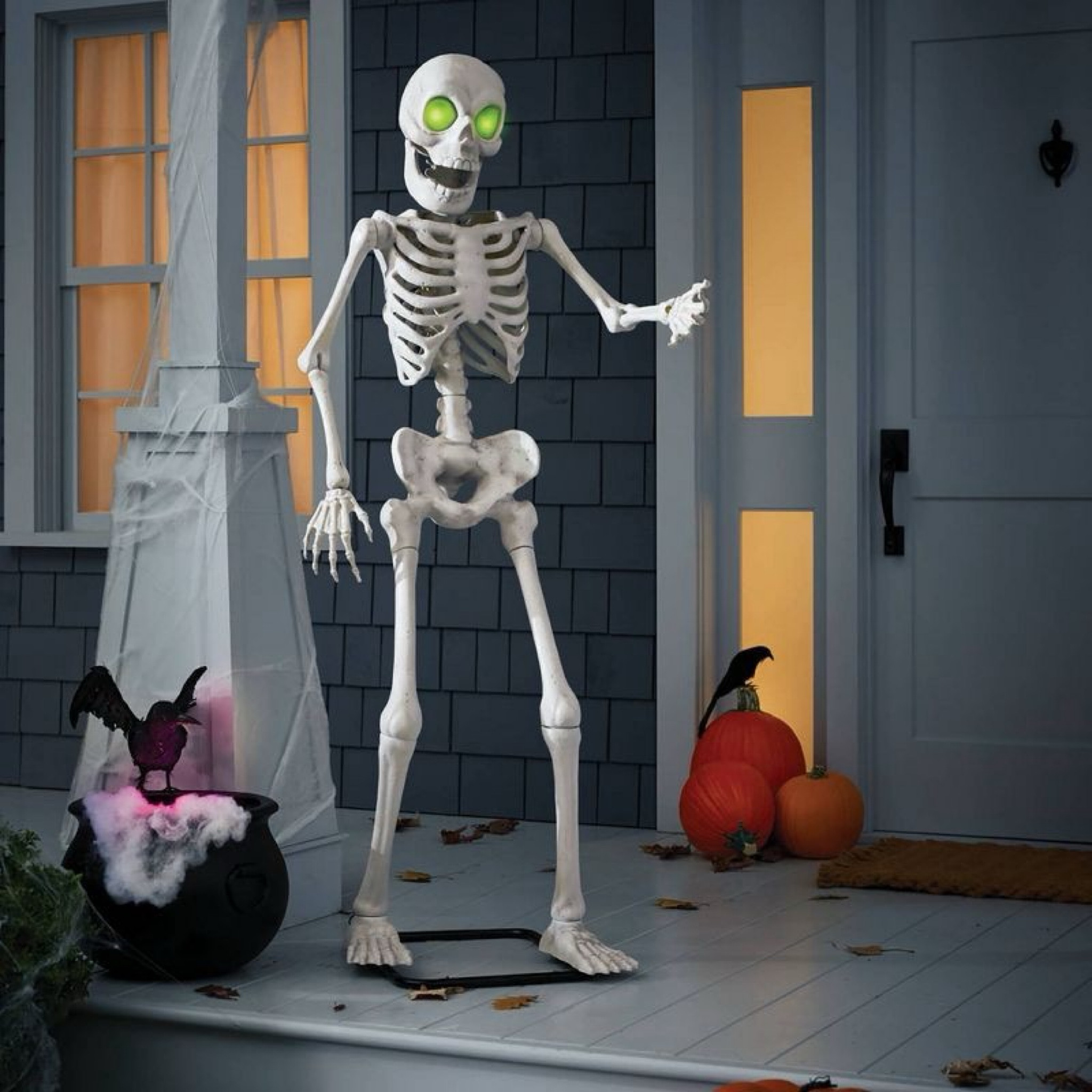 This animated skeleton is the perfect greeting for Halloween party guests, don’t you think?

#LTKHome #LTKSeasonal