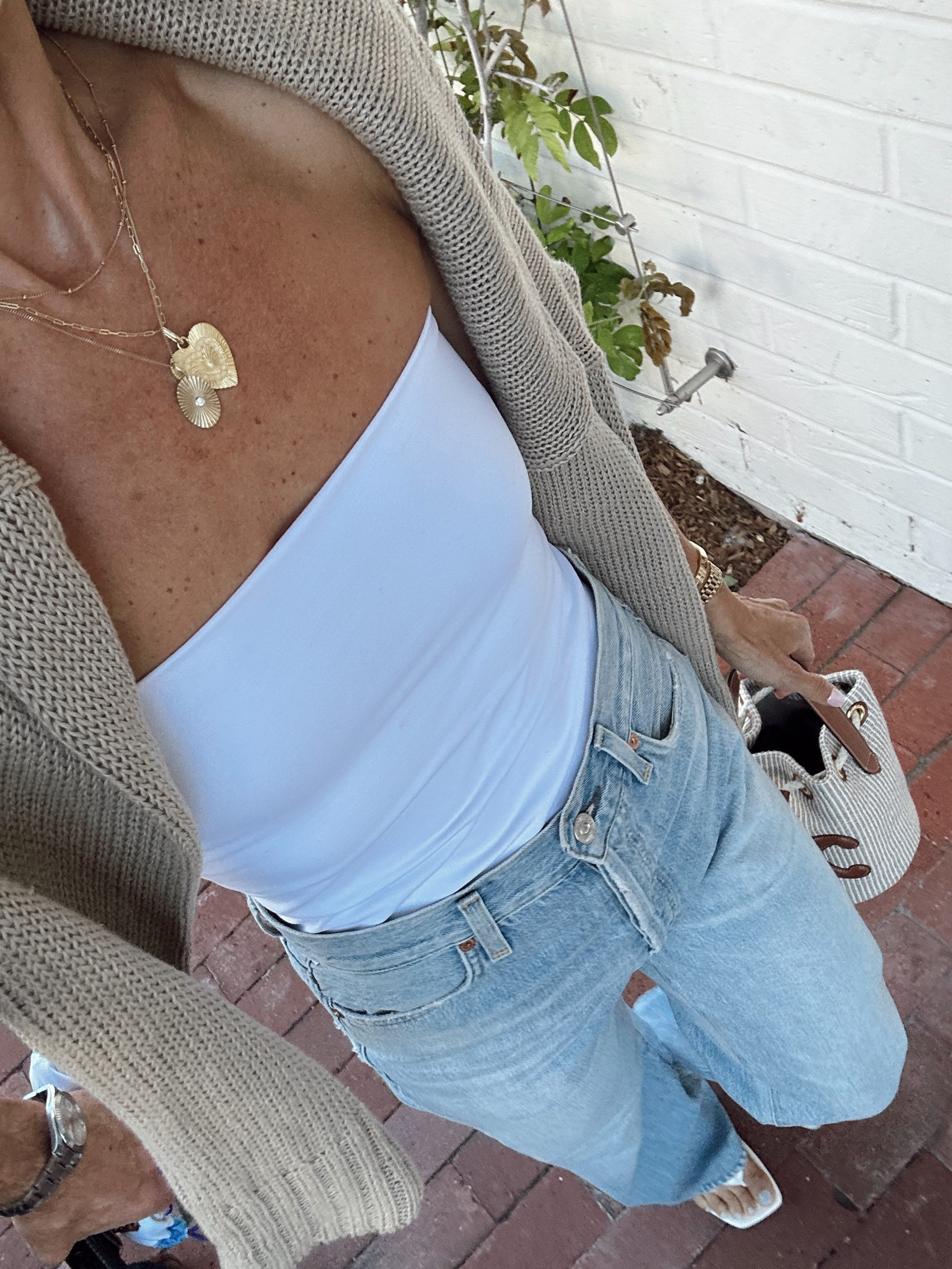 Tonight’s date night OUTIFT 
Top tts with a built in bra 
Jeans are so comfortable but I had them hemmed 

#LTKOver40