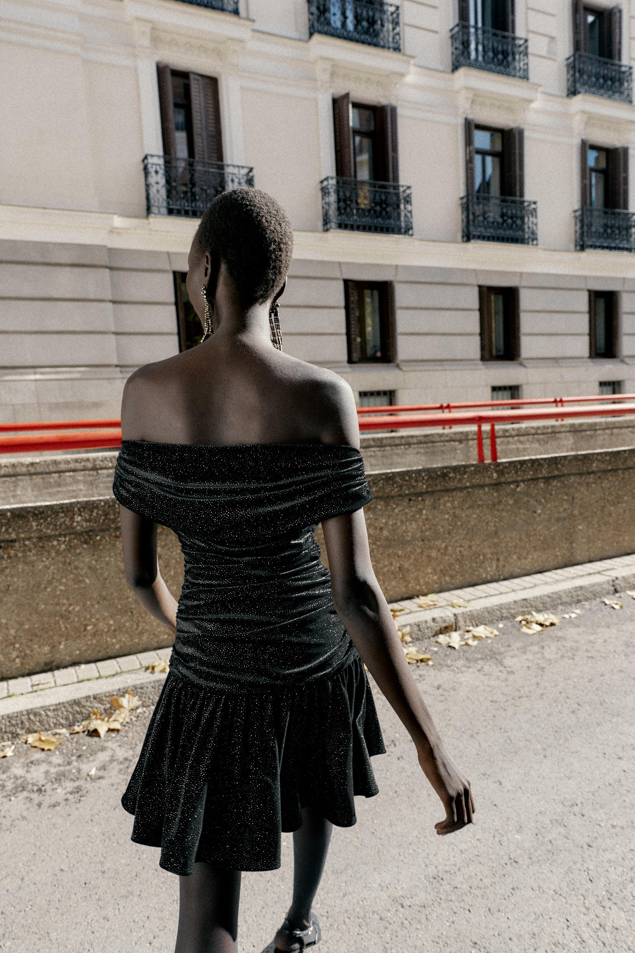 SPARKLY VELVET MINI DRESS | Zara US