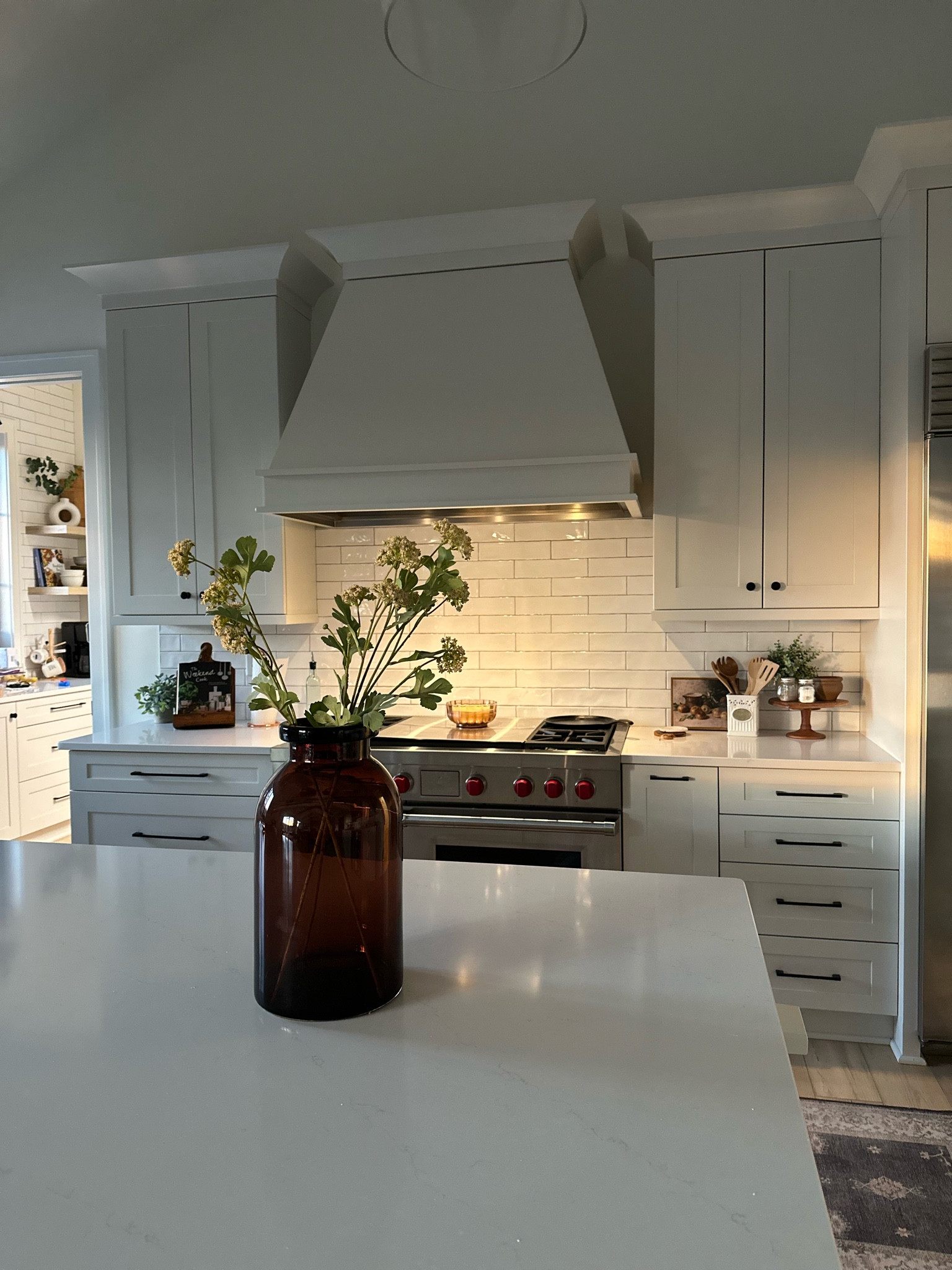 Large glass vase

#LTKHome #LTKFindsUnder50