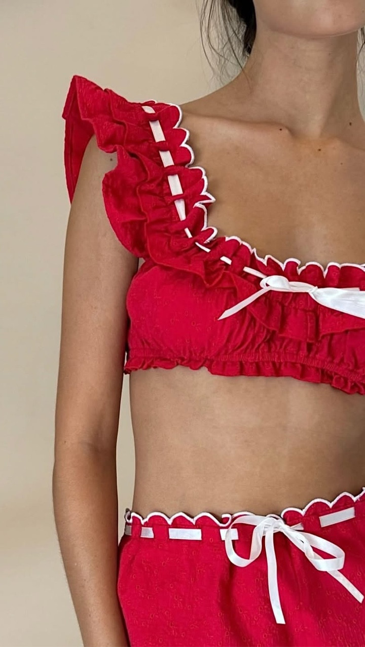 playing dress up🫐🍒

#LTKSeasonal #LTKStyleTip