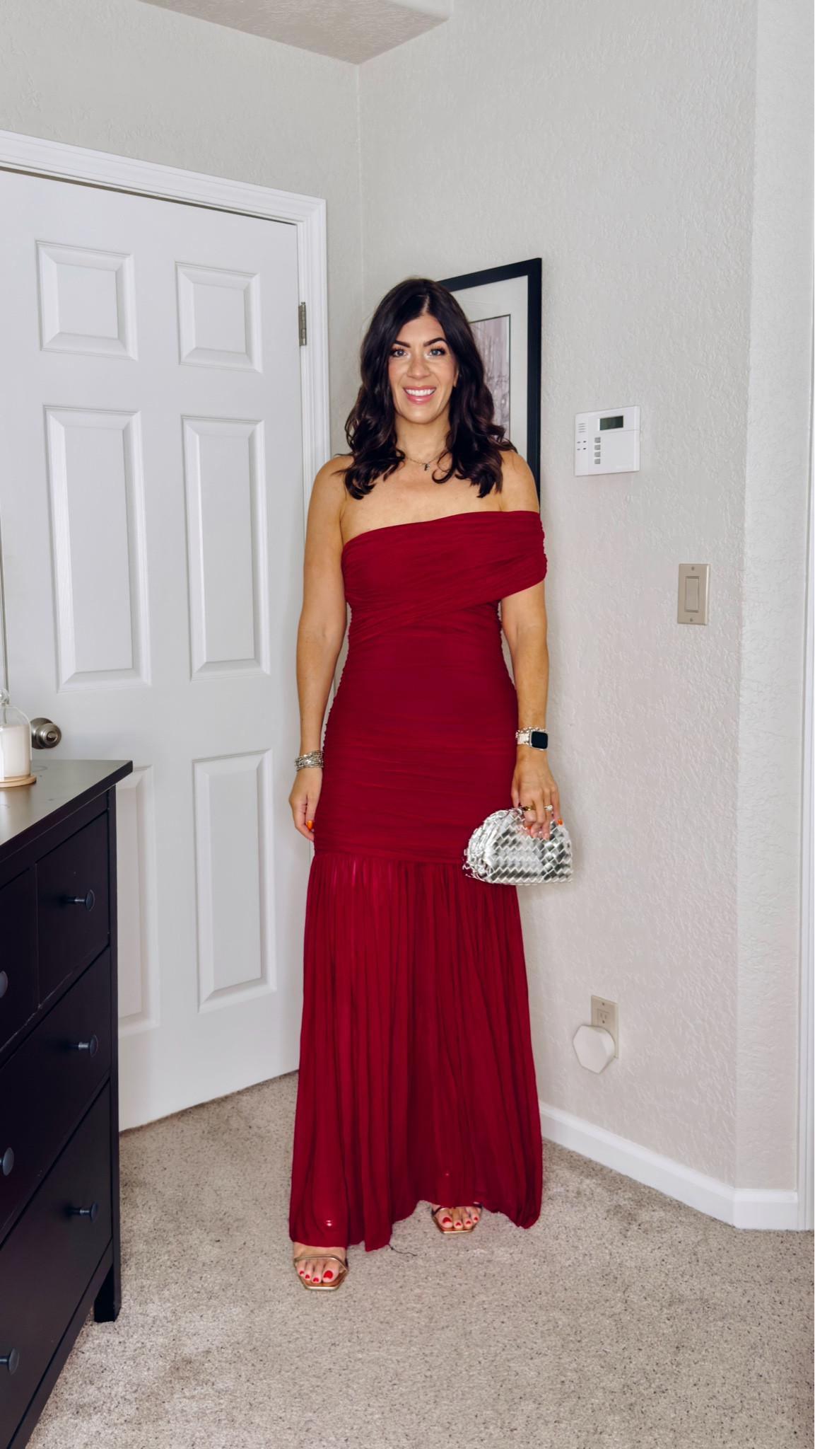 In a large in the off the shoulder wedding guest dress

midsize wedding guest dress, midsize dresses, fall wedding, fall dresses, wedding dress code, formal dresses, semi formal dresses, curvy dress, wedding guest style, size 8 style, size 10, midsize fall, trending fall style

#LTKFindsUnder100 #LTKMidsize #LTKWedding