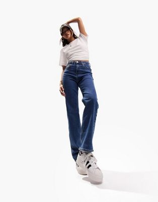 ASOS DESIGN Petite easy straight jeans in mid blue | ASOS (Global)