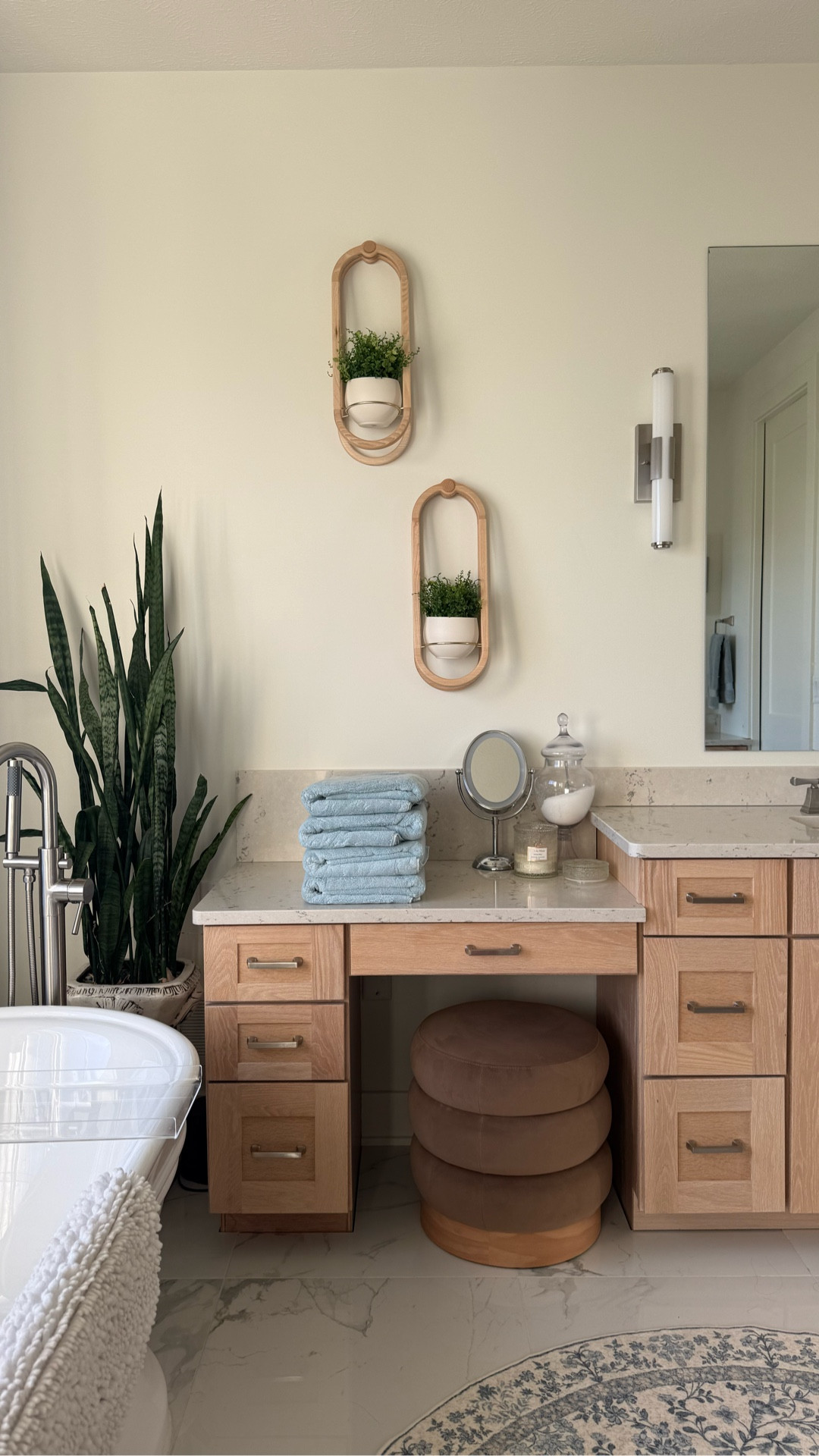 With the holidays approaching and hosting over night guests I love refreshing our towels.  I chose these pretty blue ones from @delarahomeshop but there are so many color choices.  They ship from Amazon.  These are 100% organic, ultra absorbent, and quick drying.  I have a code for 20% off: DELARA20.  Comment SHOP for these wonderful towels!

Thank you Delara for the beautiful towels.  #gifted 

#whitehouse #homedecorating #masterbath #bathtowels #tub #holidayready

#LTKSaleAlert #LTKHome