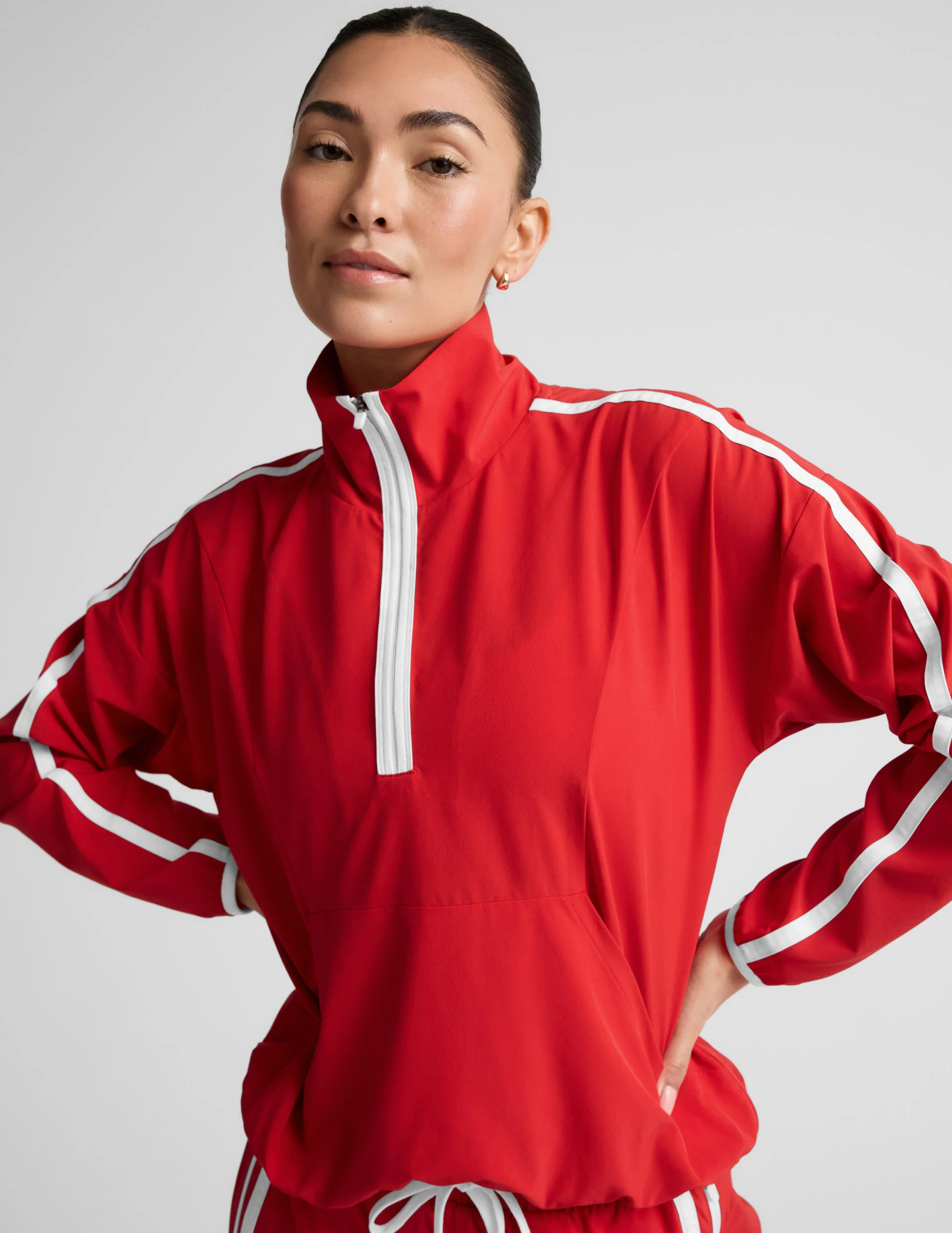 Stretch Woven Course Contrast Half Zip Pullover | Beyond Yoga | Beyond Yoga