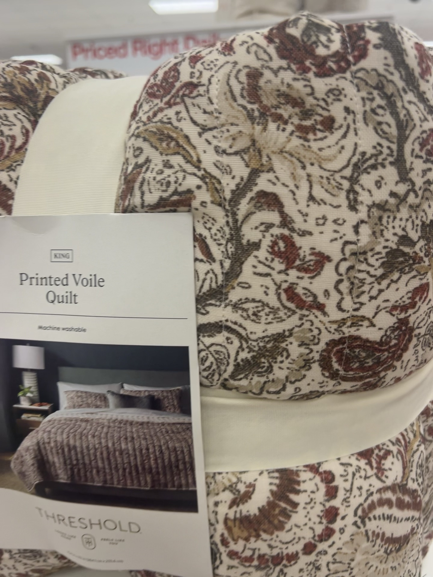 Target Bedding
Printed quilt @Target. Beautiful colors and would be perfect for the Fall Season and Holiday Season. ✨ 🍂🌲

Bedding, comforter, bed, #thresholdtarget #fallsecorating #targetstyle #threshold #bedding #homedecor 

@targethome

#LTKSeasonal #LTKhome #LTKstyletip