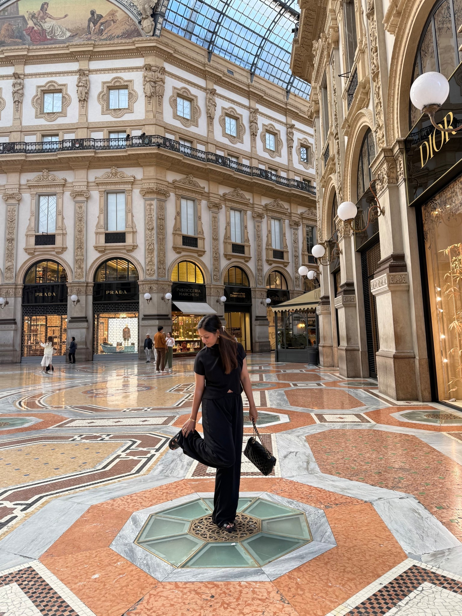 The look from our first day in Milan! 🇮🇹 
can’t find the exact pants but they are Abercrombie!
#eurosummer #italyfits

#LTKTravel