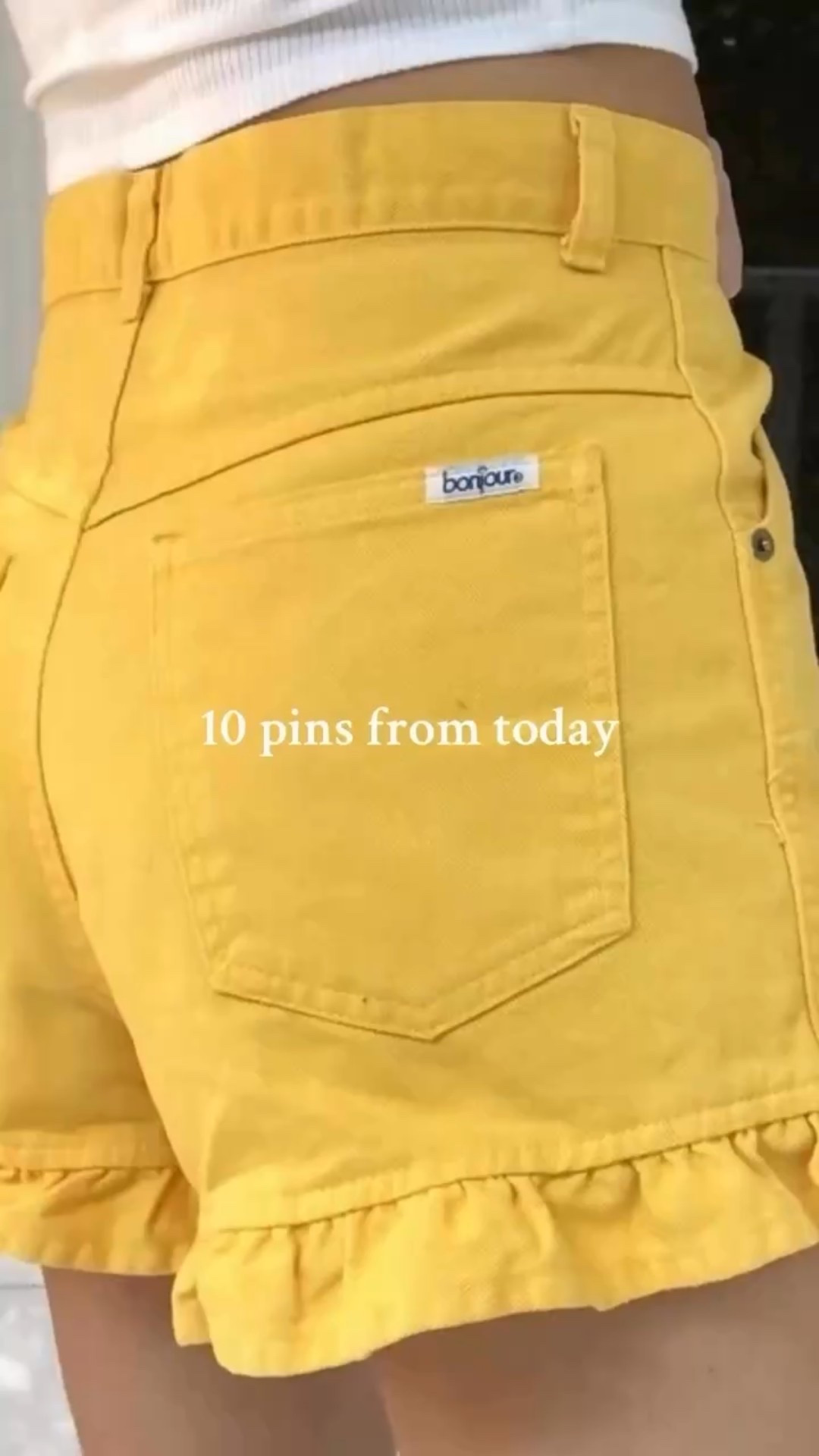 shop the aesthetic: she’s girly, she likes high-low, she’s not afraid of color or a little whimsy, she likes antiques mixed in, maybe does a DIY on occasion… until she accepts that she needs to call for help… do you feel targeted? Oh just shop already!!

#LTKFindsUnder100 #LTKGiftGuide #LTKHome