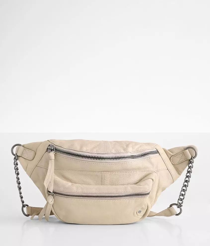 Archer Leather Sling Bag | Buckle